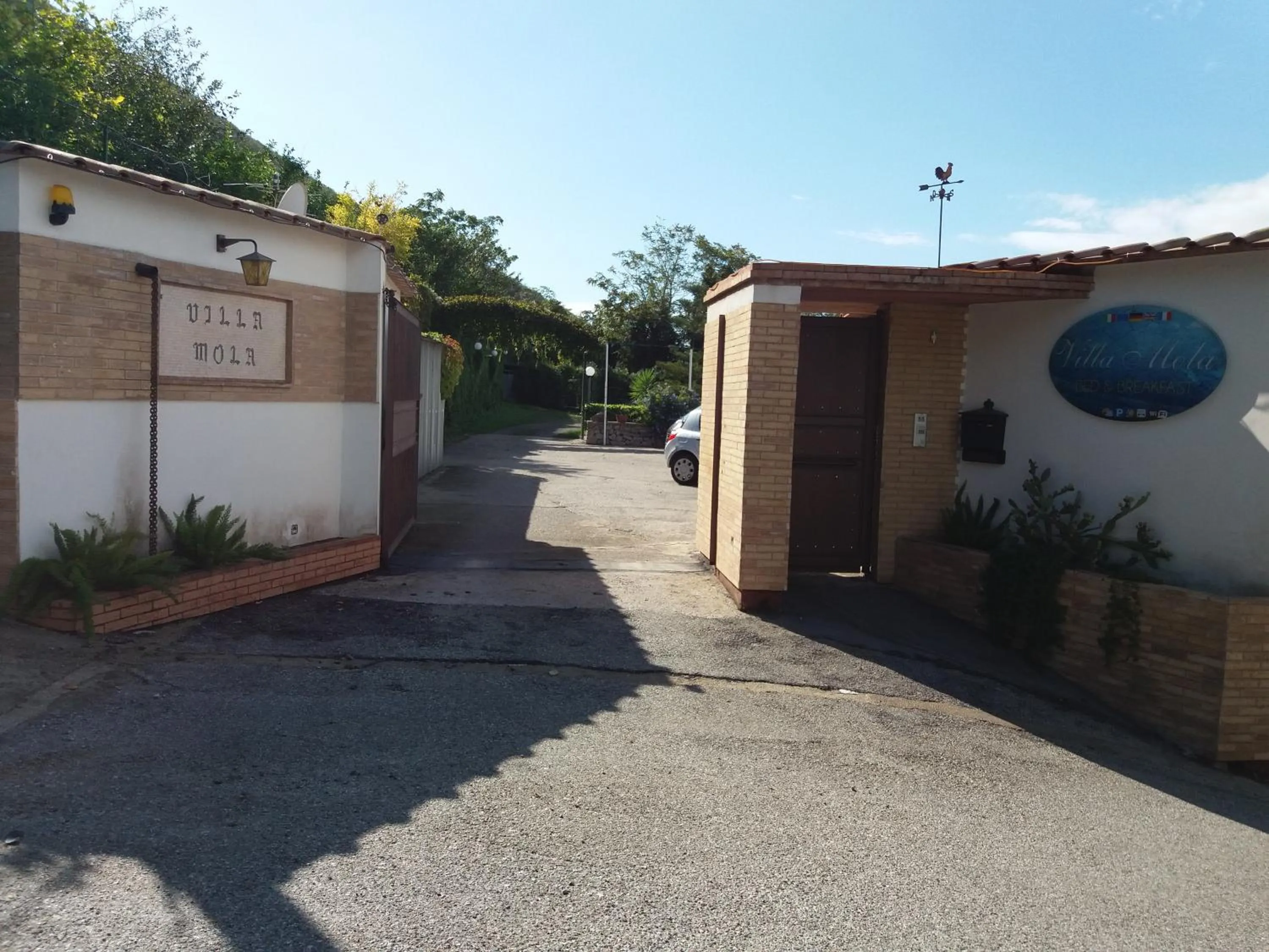 Villa Mola Bed And Breakfast