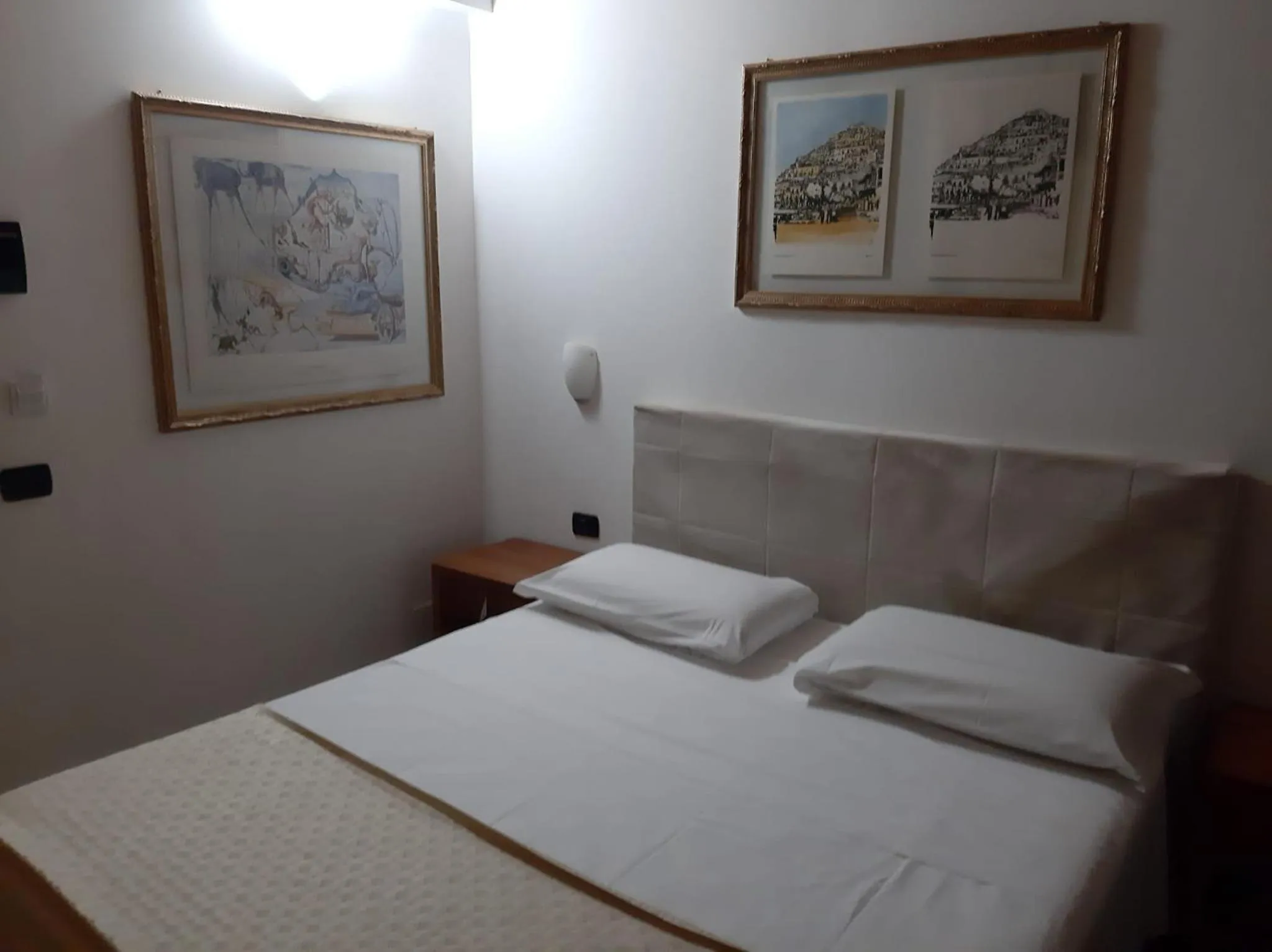 Bed in Villa Mola Bed And Breakfast