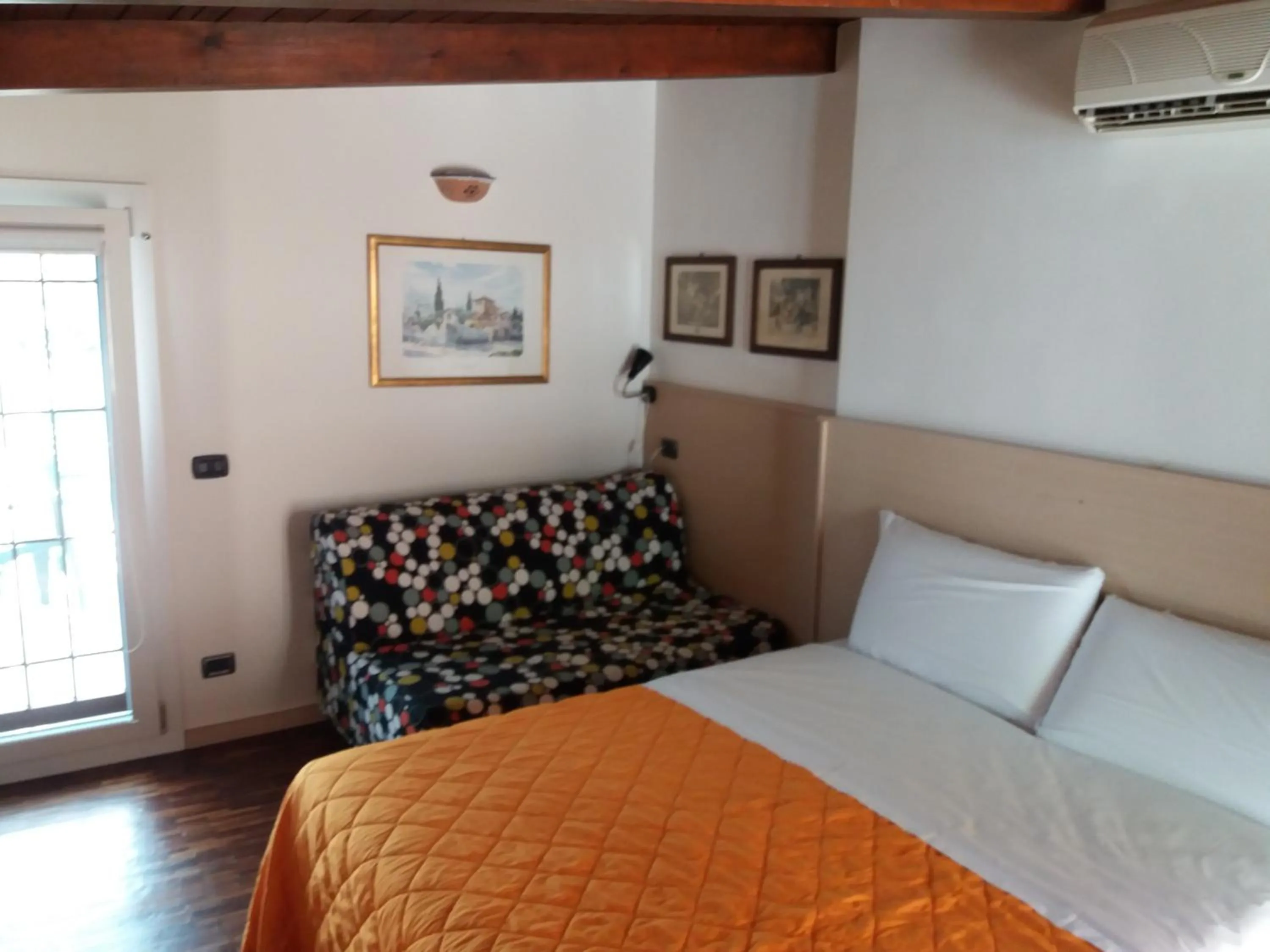 Bed in Villa Mola Bed And Breakfast