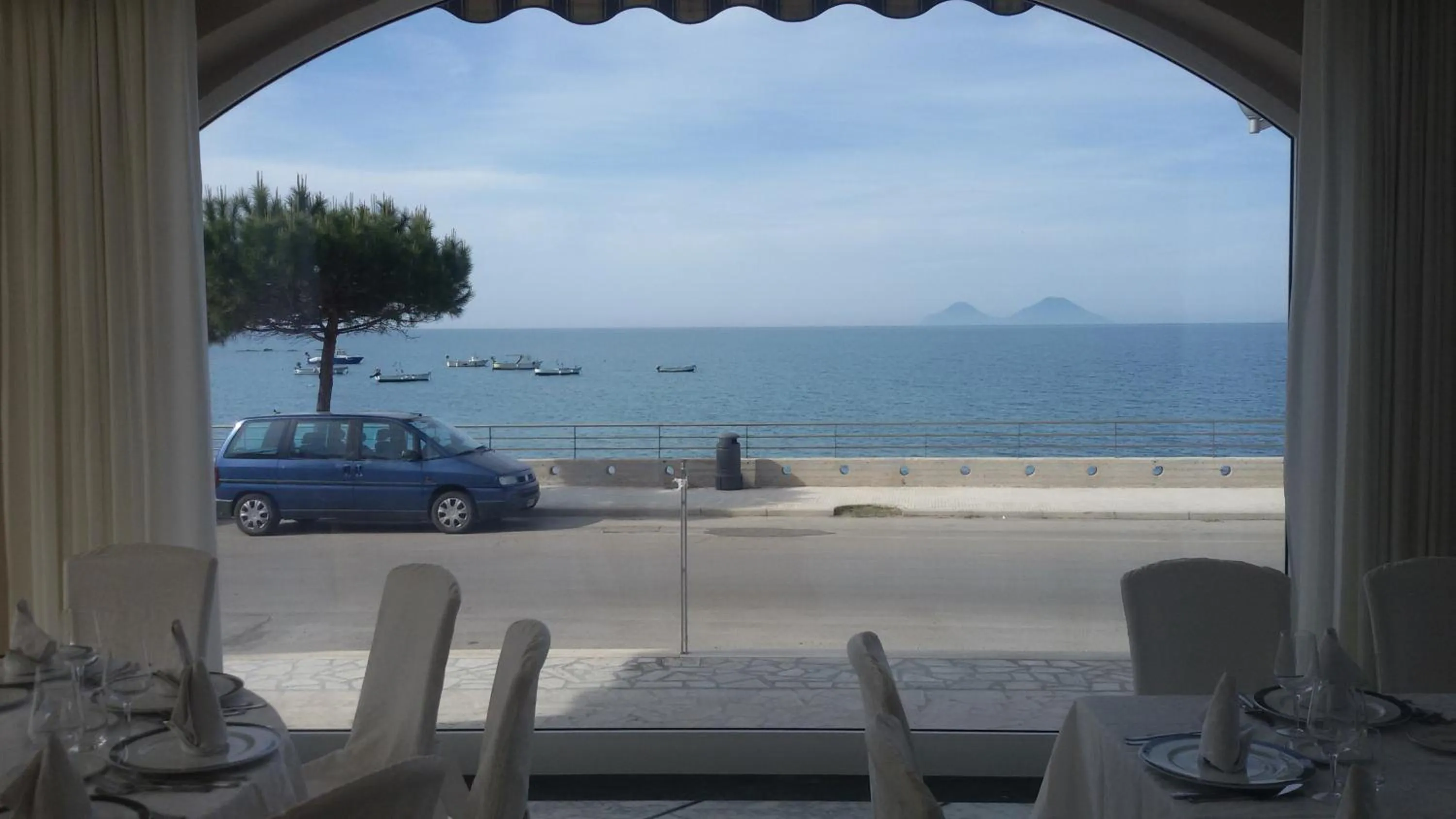 Restaurant/places to eat in Hotel La Tartaruga