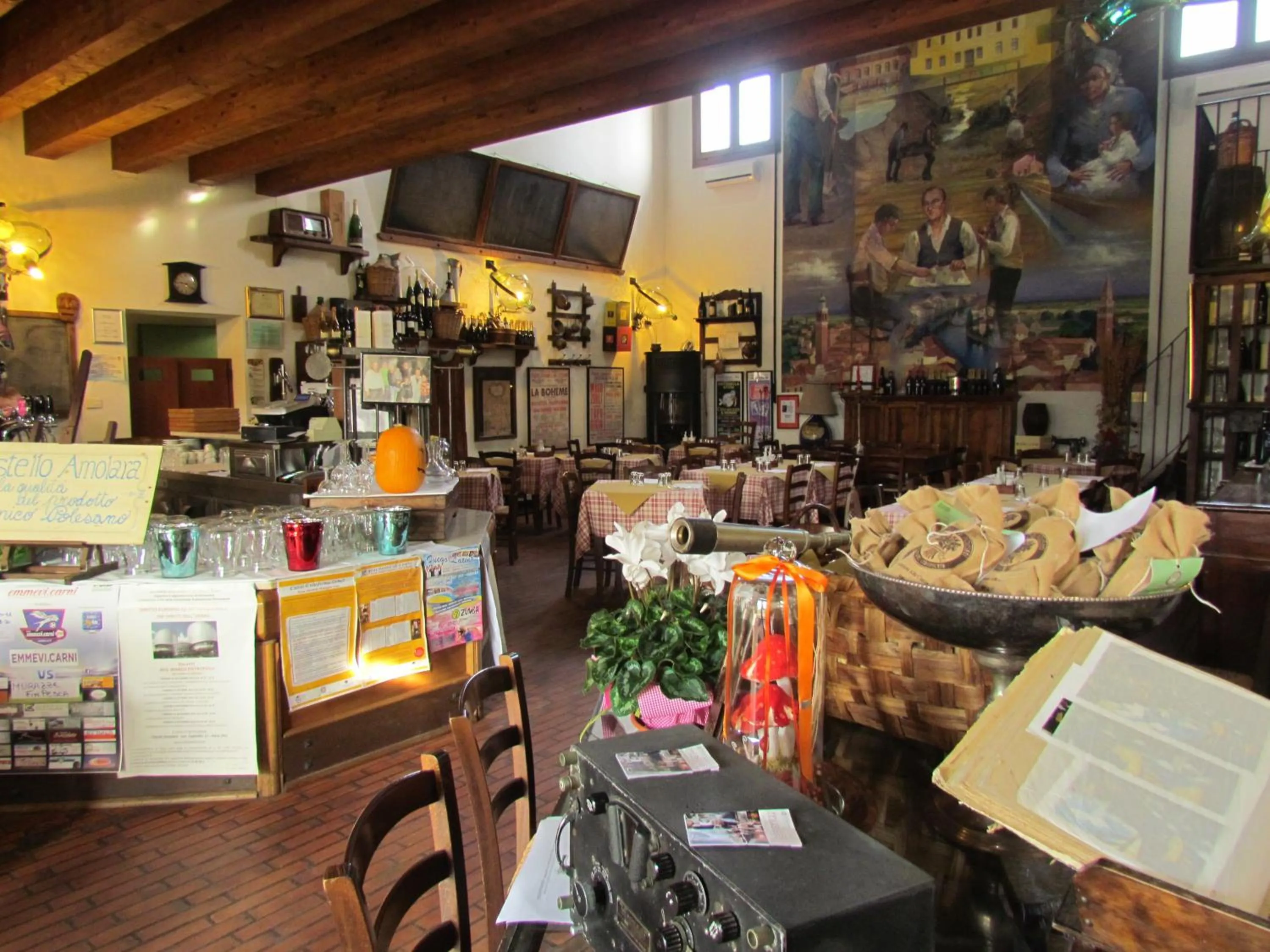 Restaurant/places to eat in Ristorante Alloggio Ostello Amolara