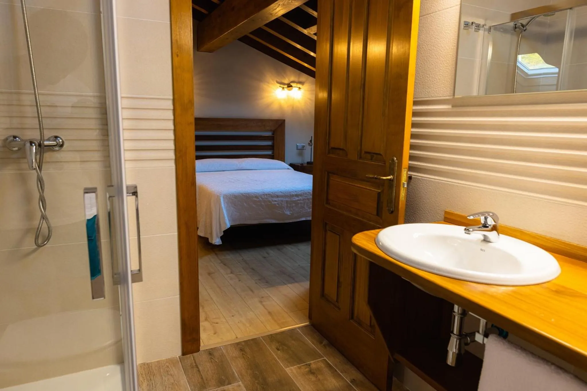 Bathroom, Bed in Posada Villa Matilde