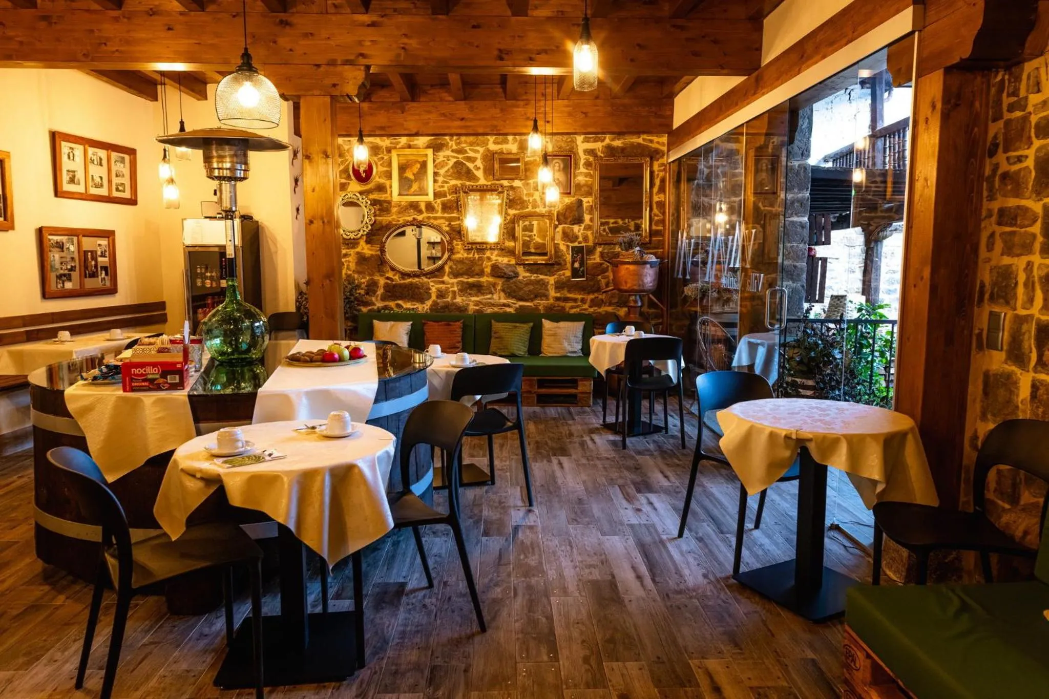 Dining area in Posada Villa Matilde