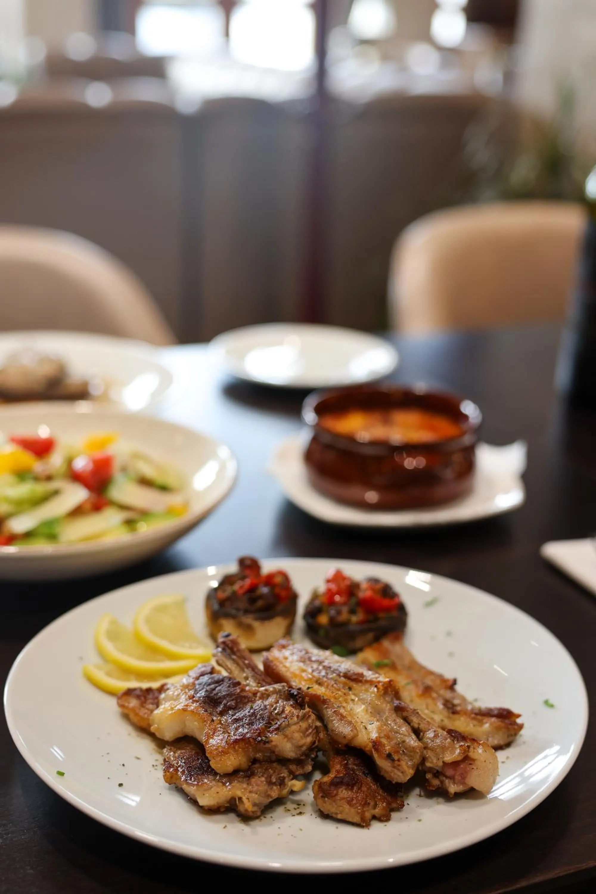 Restaurant/places to eat in Hotel Colombo