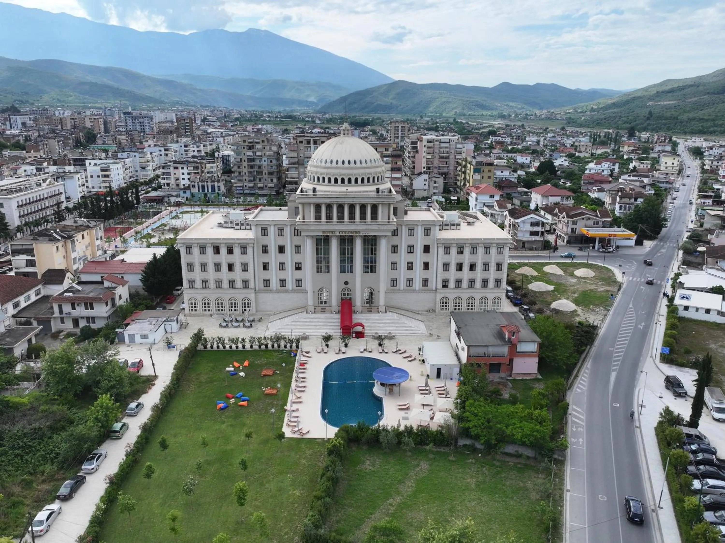 Property building in Hotel Colombo
