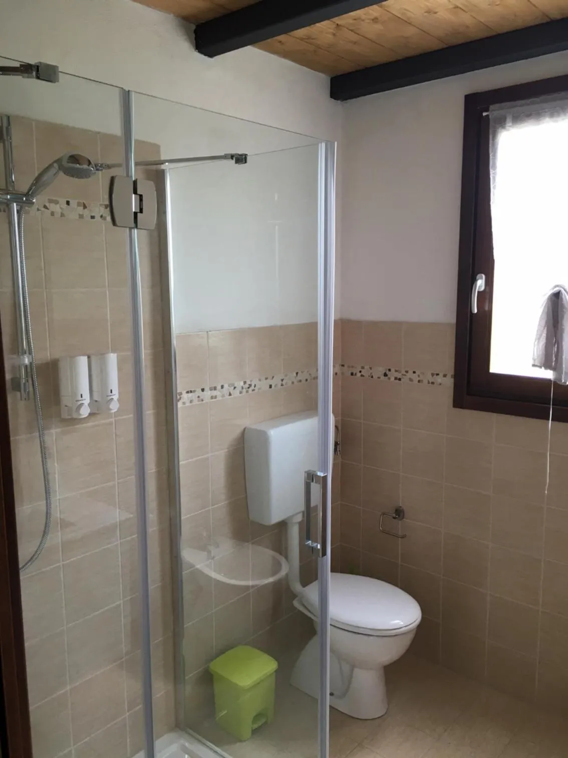 Toilet in The Green Guest House