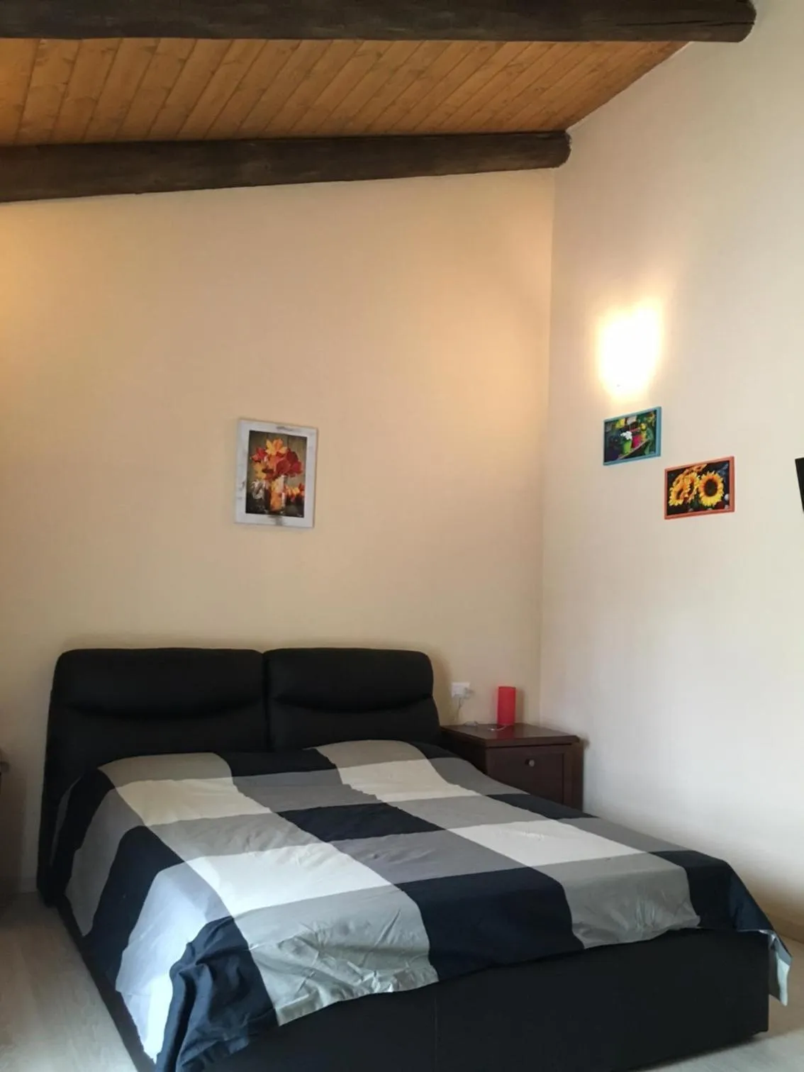 Photo of the whole room, Bed in The Green Guest House