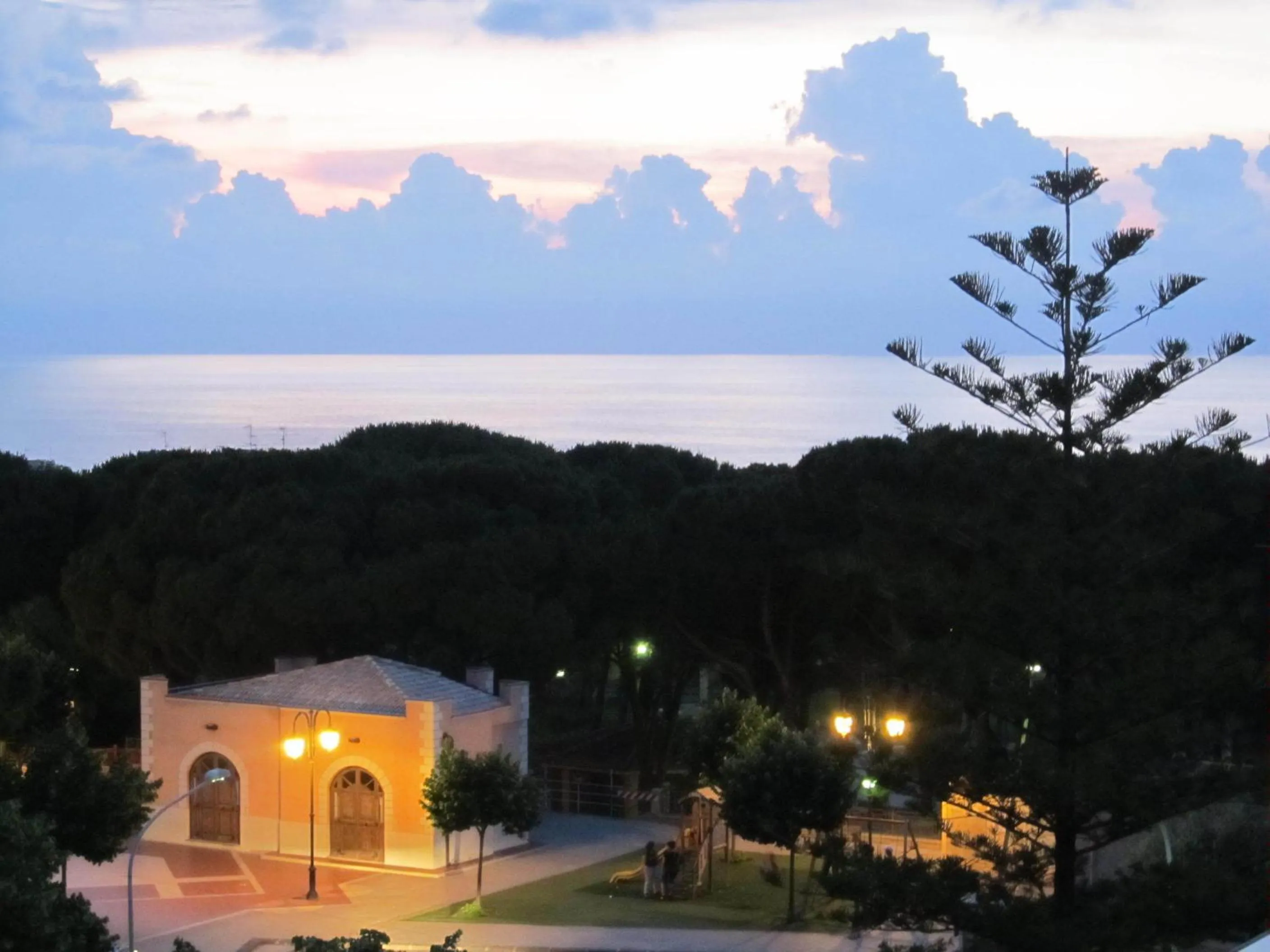 Area and facilities in Thea B&B