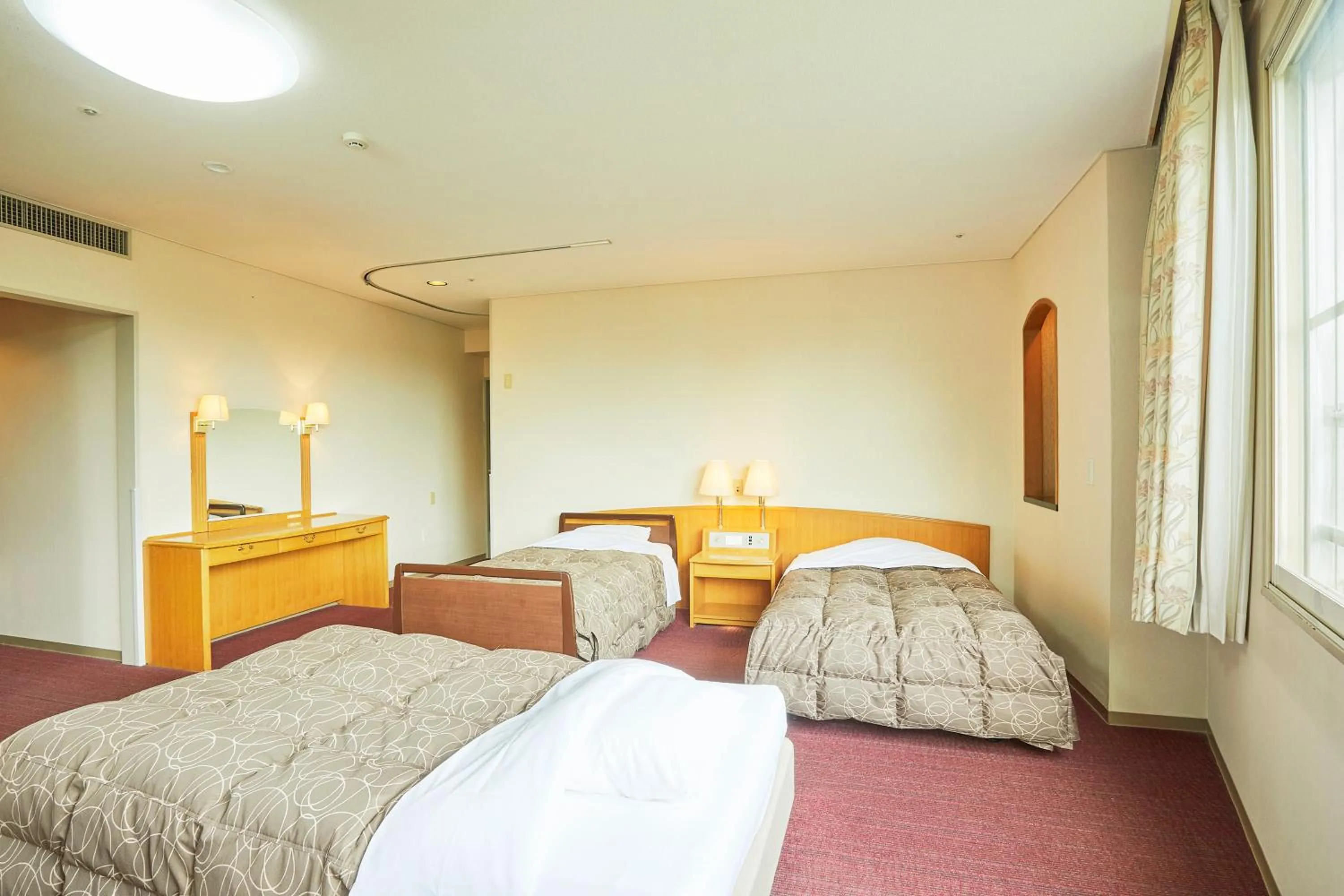 Photo of the whole room, Bed in KAMENOI HOTEL Fukui