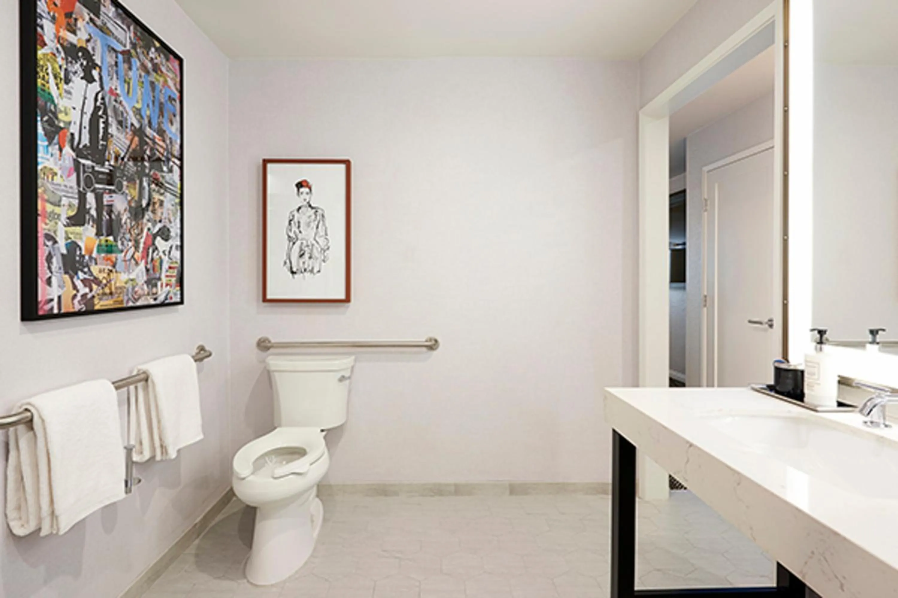 Toilet in Montrose at Beverly Hills