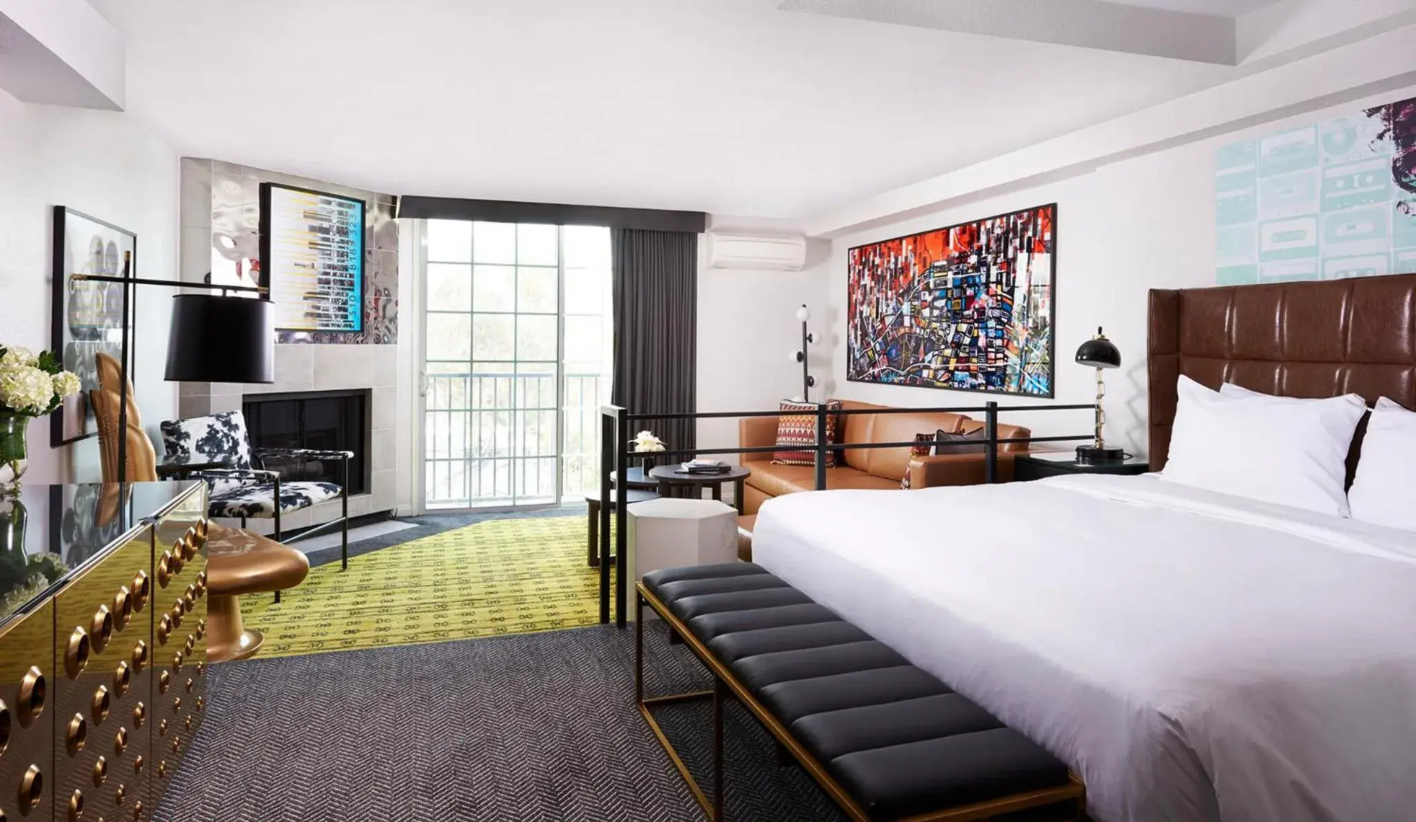 Deluxe King Suite in Montrose at Beverly Hills Deluxe King Suite in Montrose at Beverly Hills