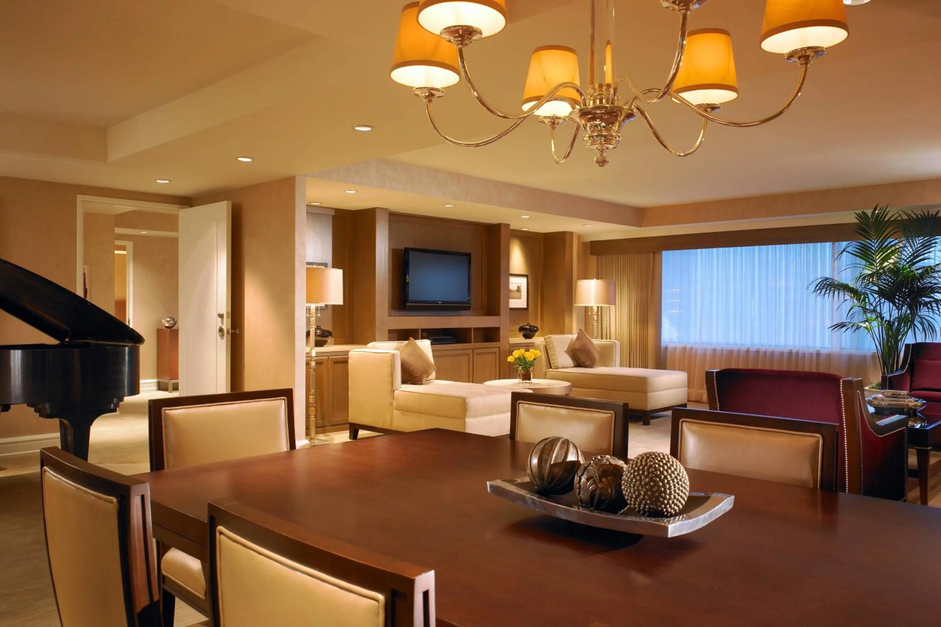 Photo of the whole room in Sheraton Grand Seattle