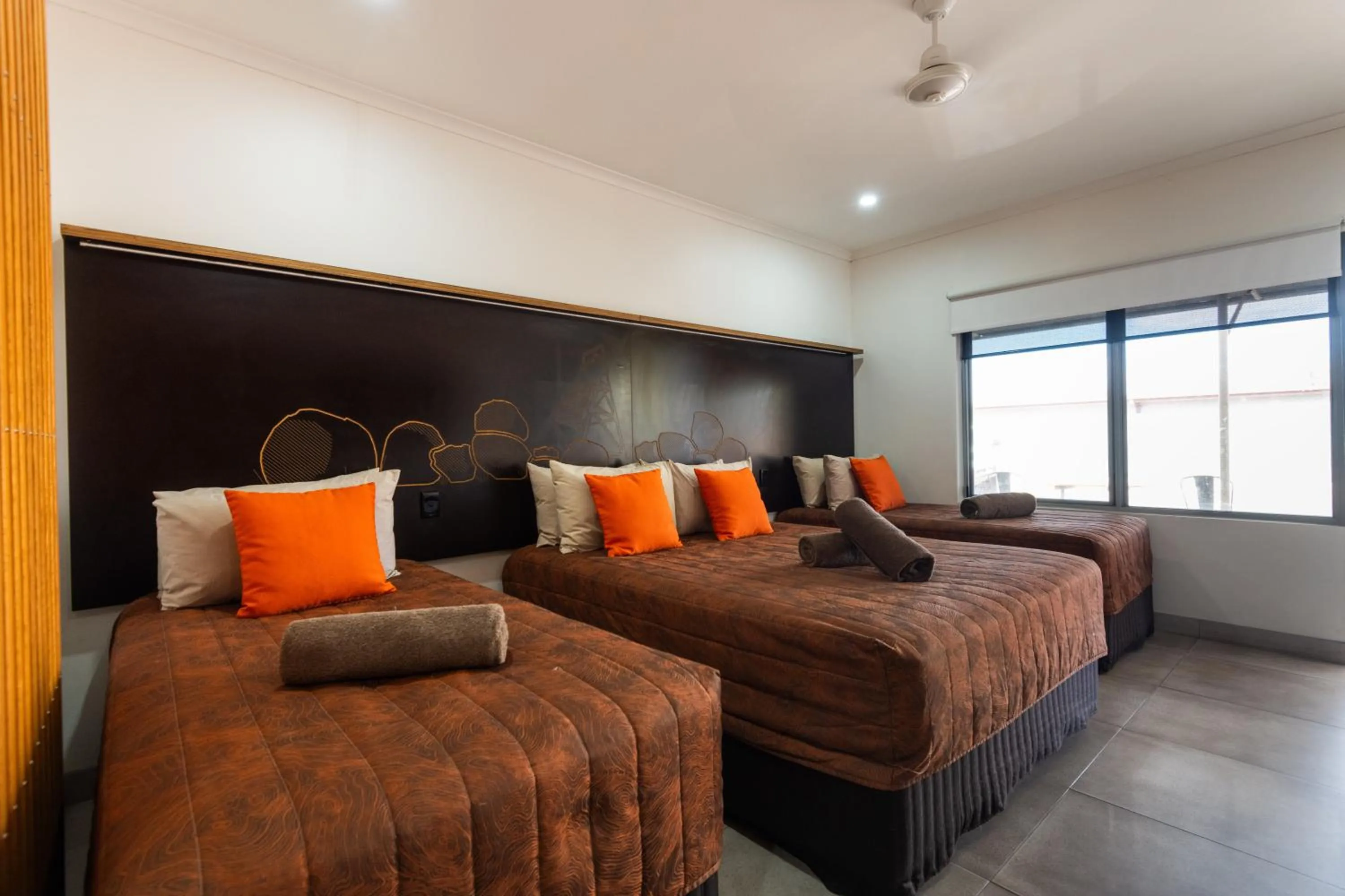 Bedroom, Bed in Safari Lodge Motel