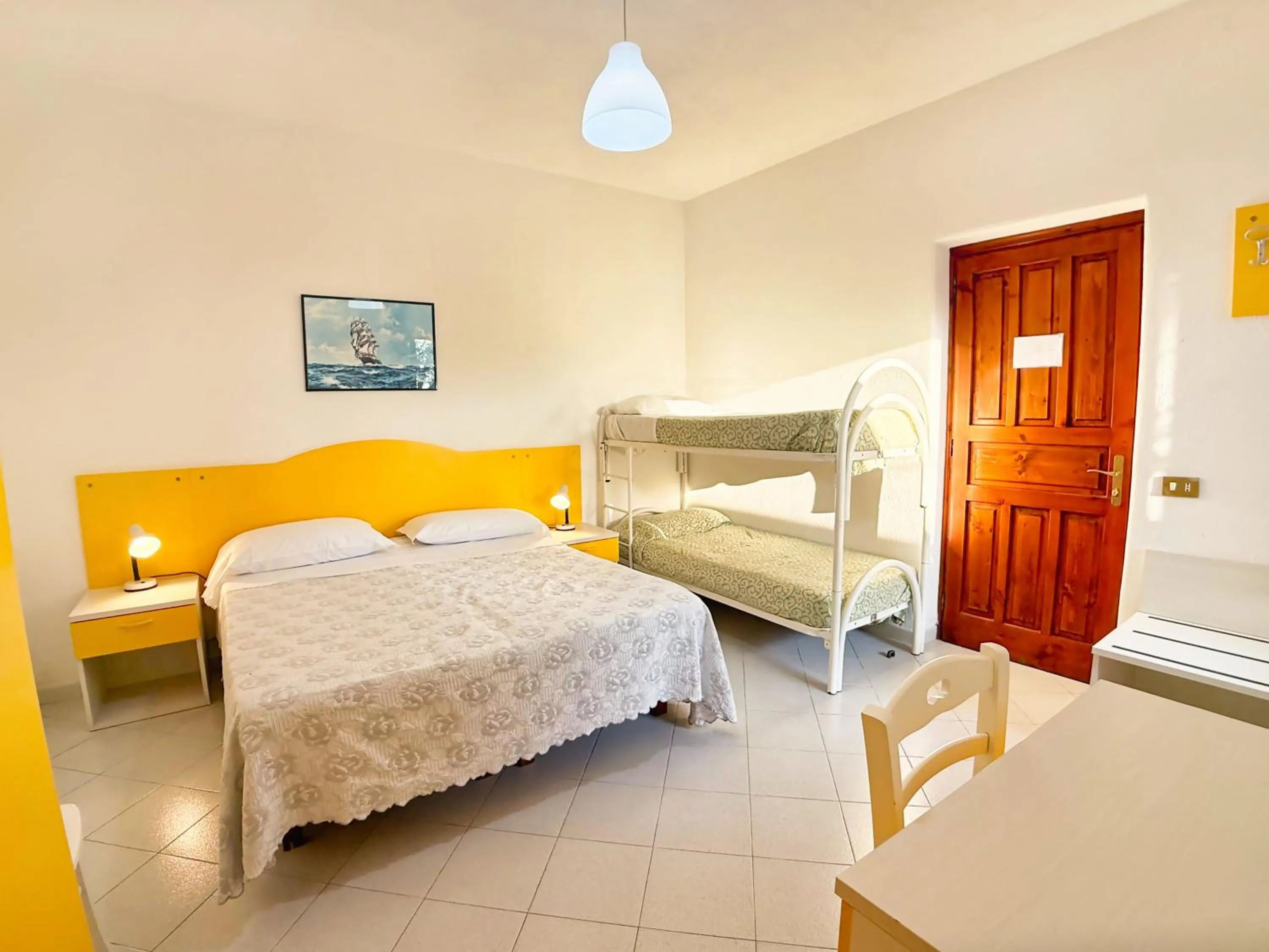 Bedroom, Bed in Pensione Villa Mena