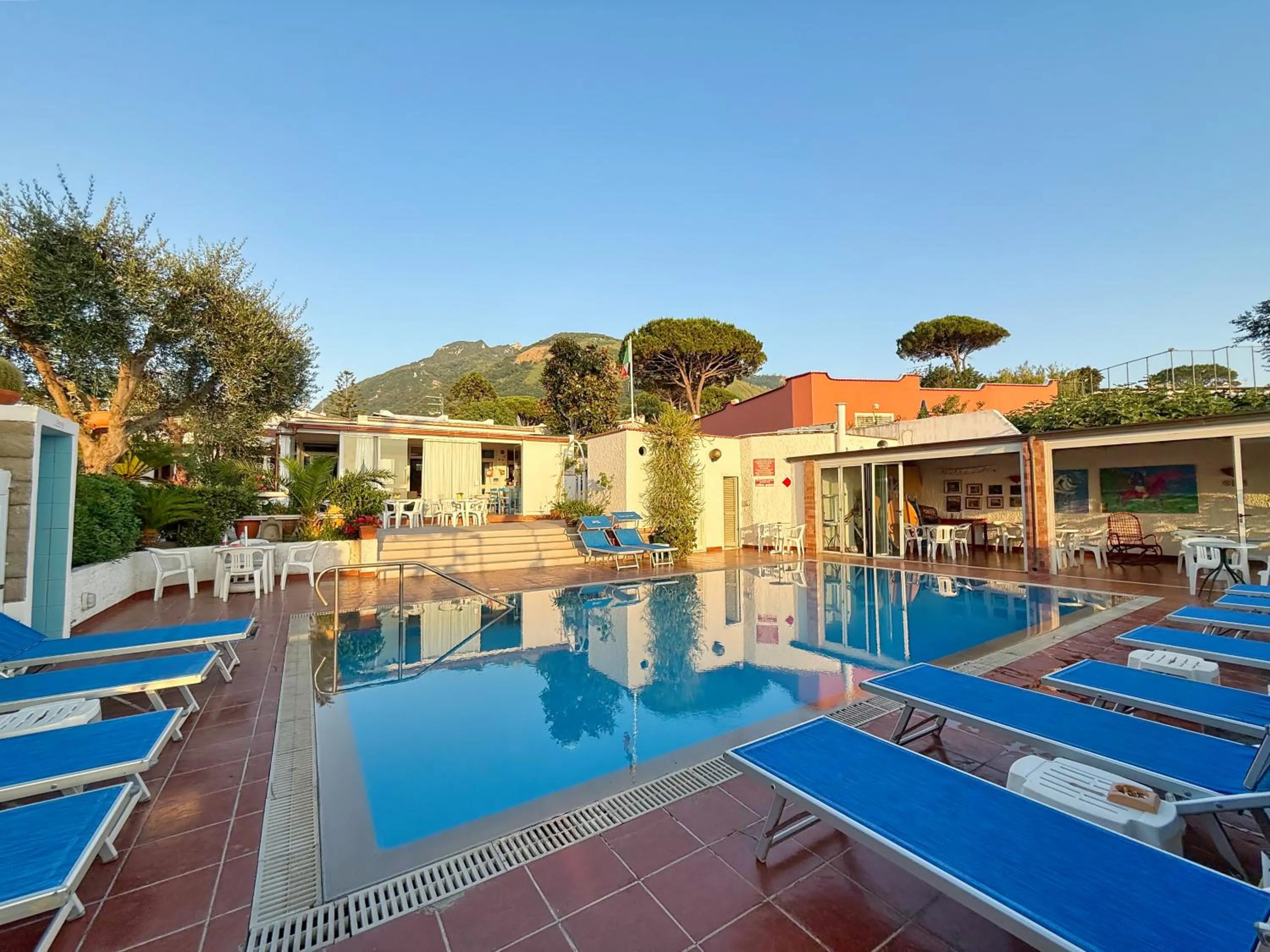Swimming pool in Pensione Villa Mena
