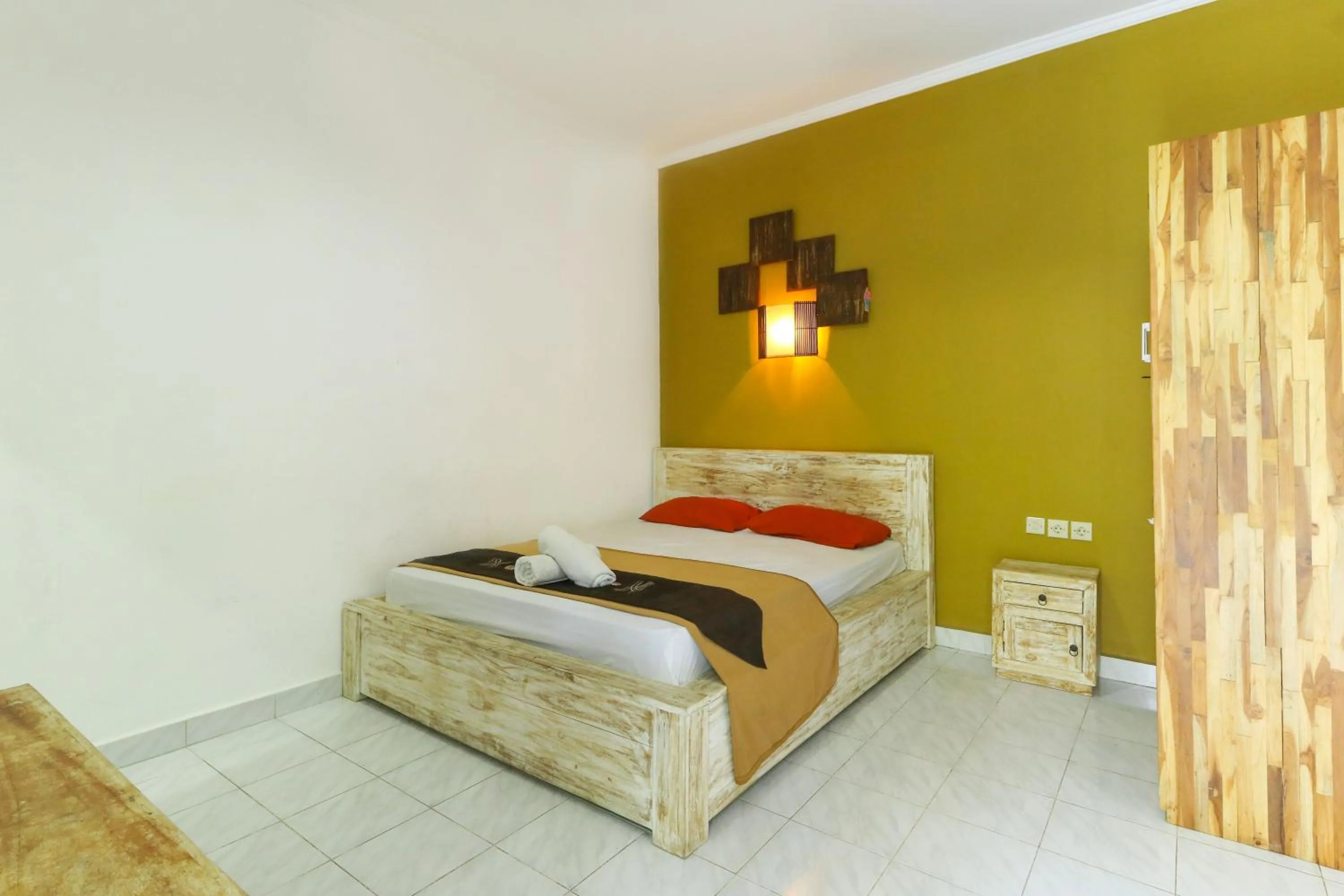 Bedroom, Bed in The Legian Mas Beach Inn