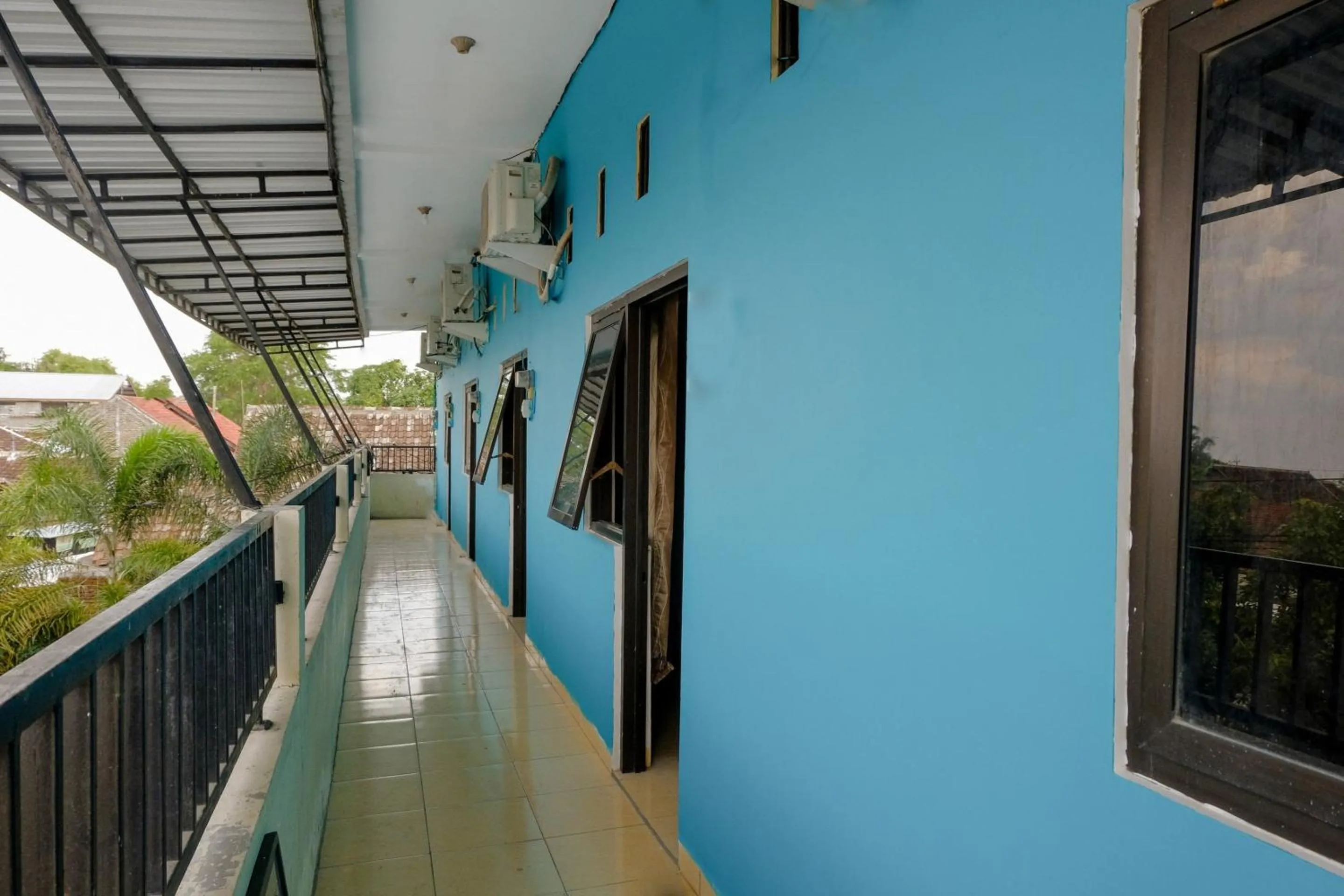 Balcony/Terrace in OYO 1784 Hj. Aniek Residence