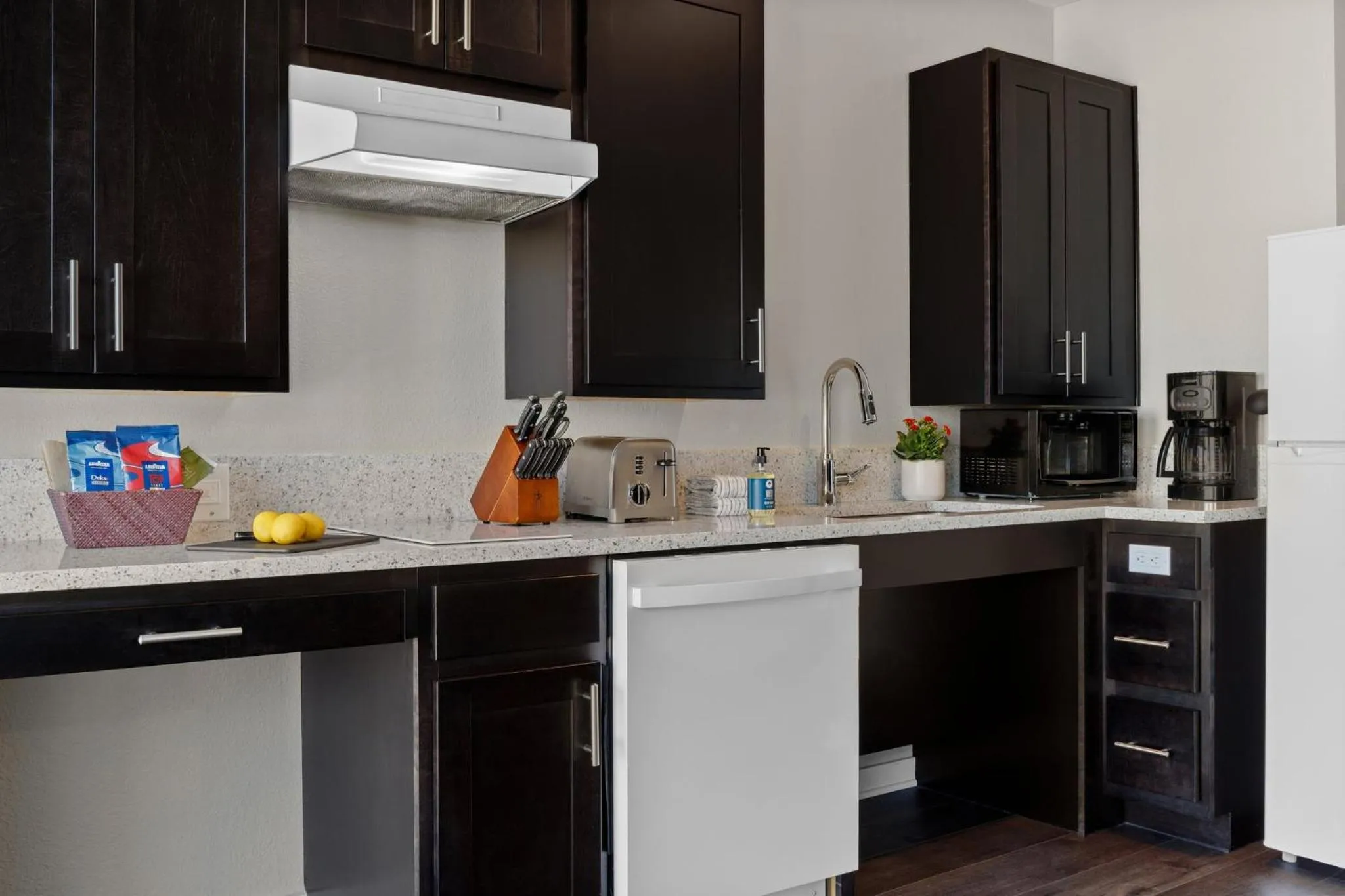 Property building in The Suites at Fisherman's Wharf