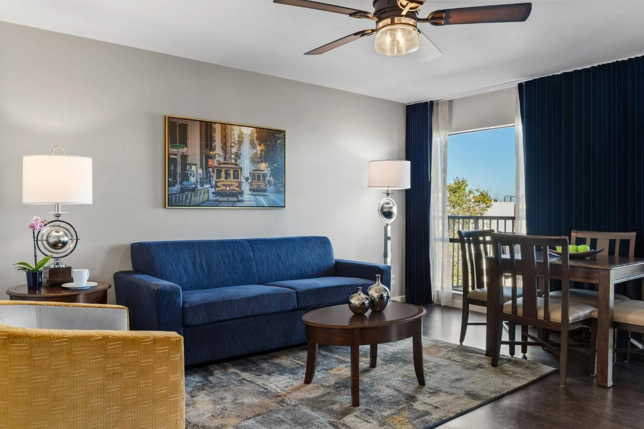 Living room in The Suites at Fisherman's Wharf