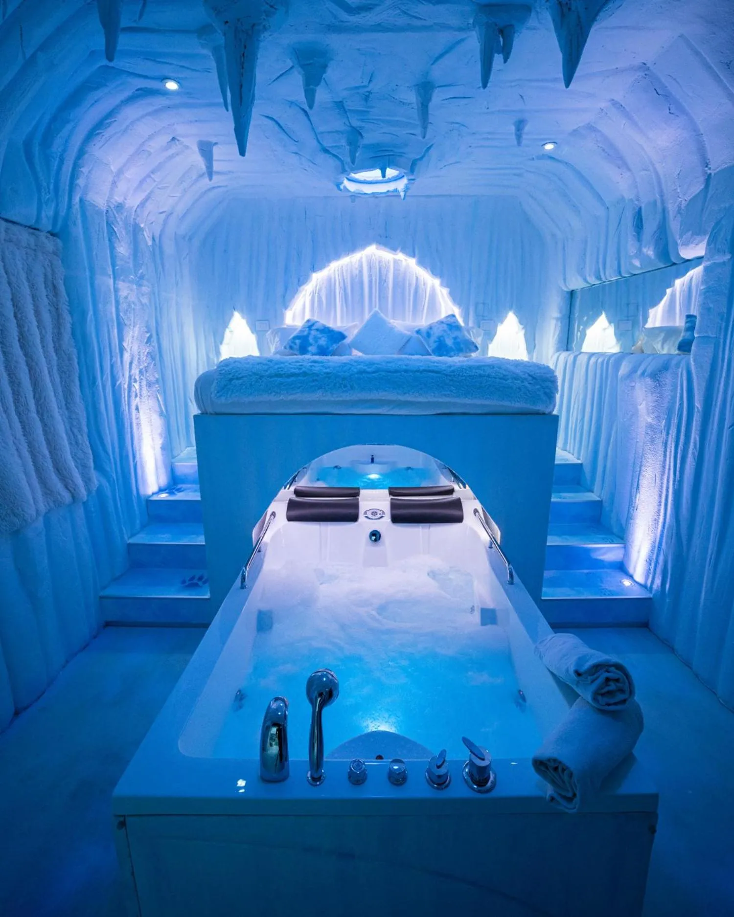 Bed in Meeting Hotel