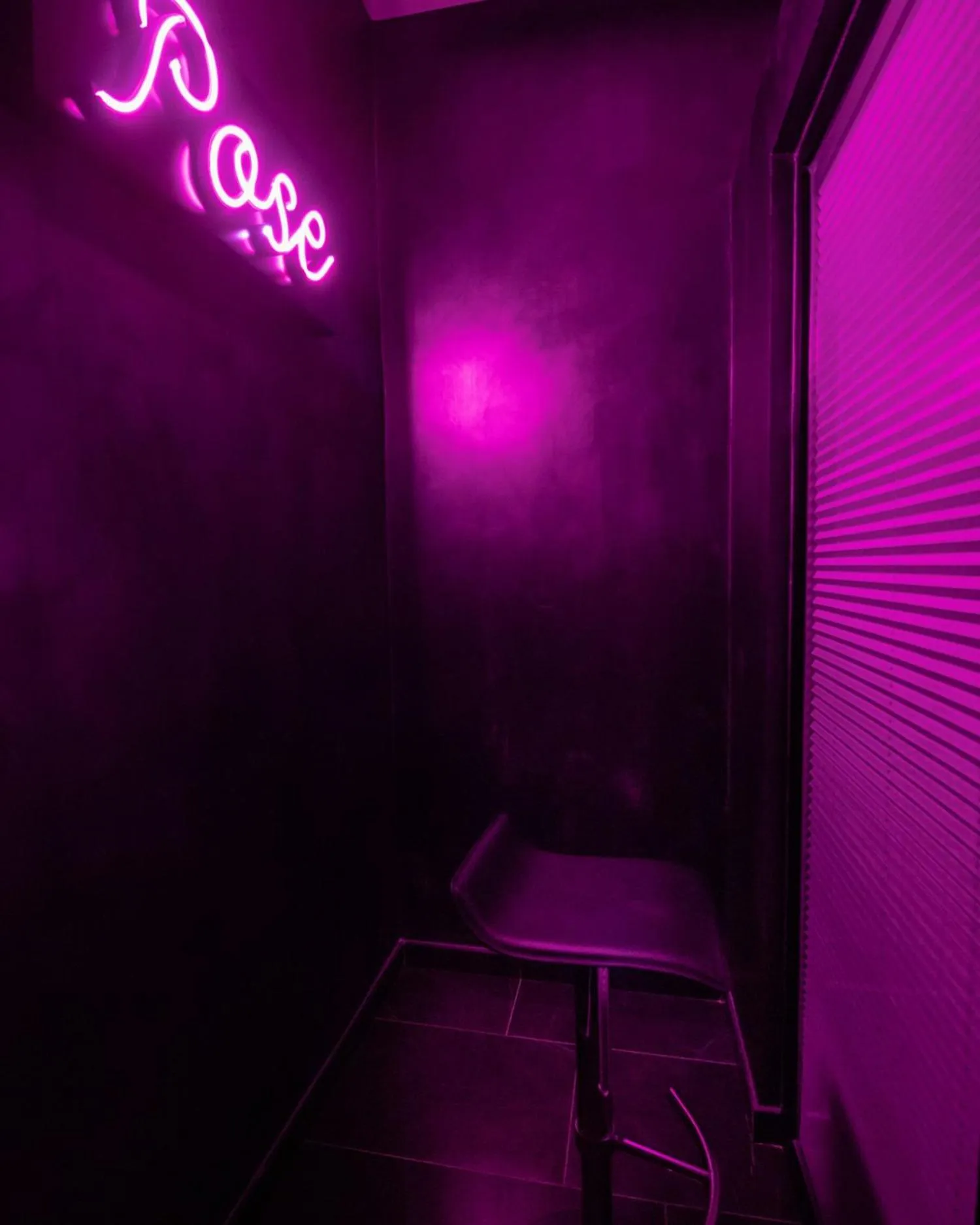 Decorative detail in Meeting Hotel