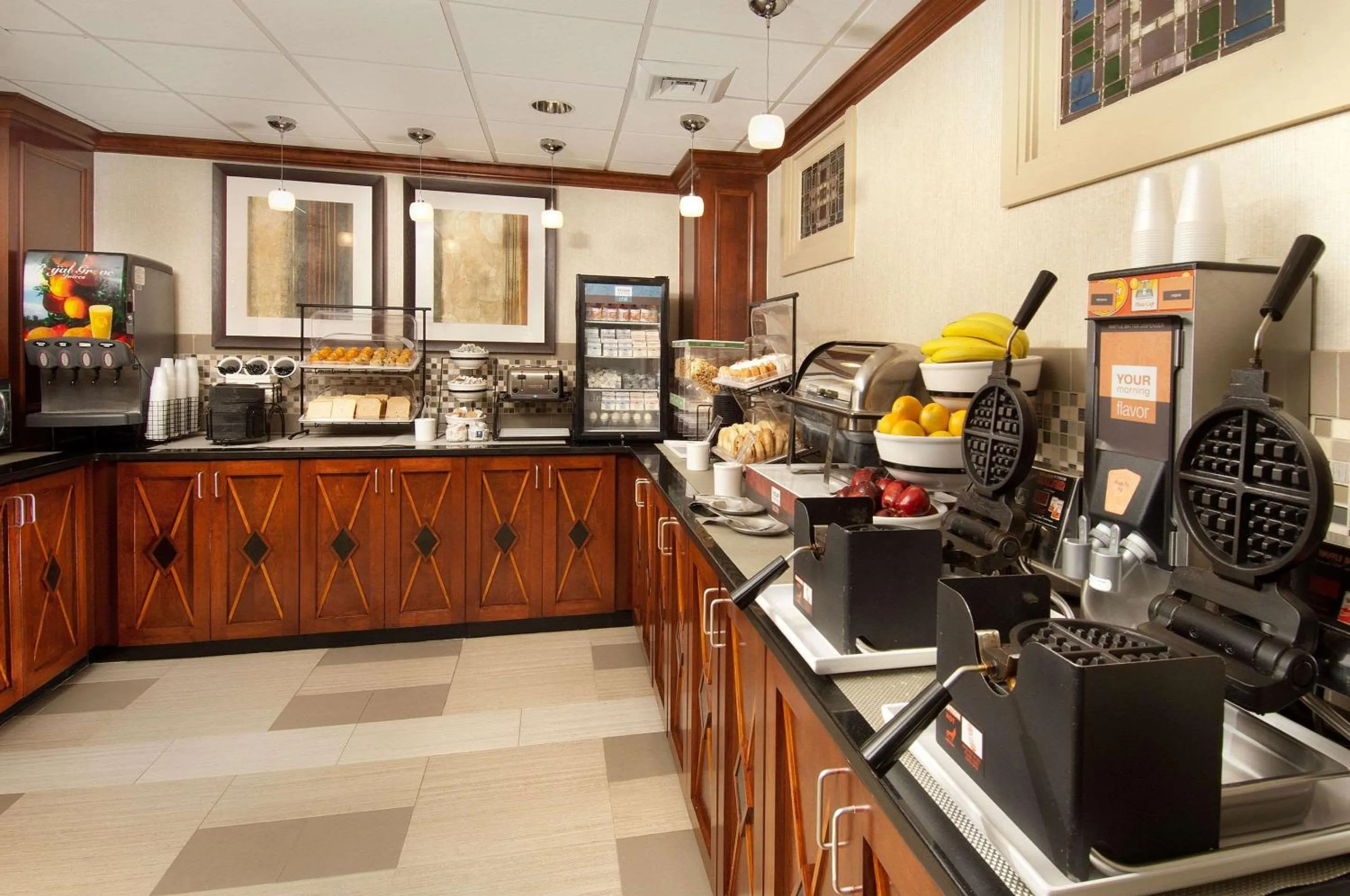 Restaurant/places to eat in Comfort Inn Downtown DC-Convention Center