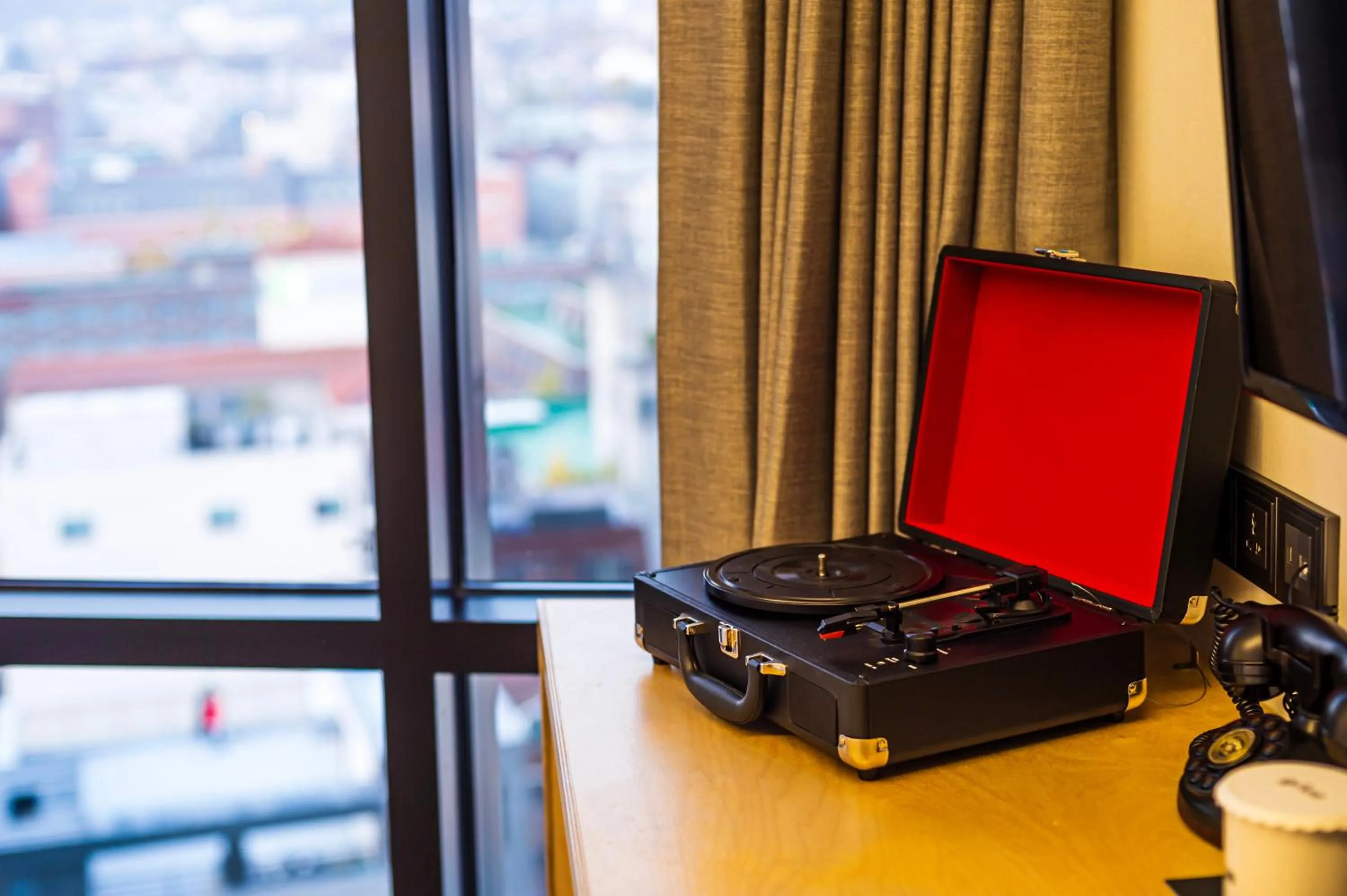 Decorative detail in Glue Hotel