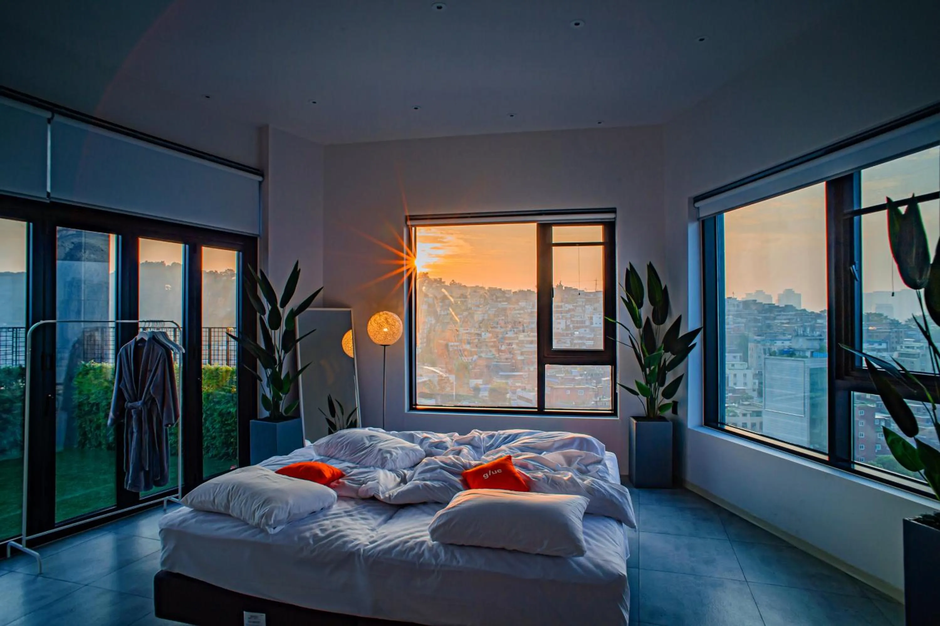 Bedroom, Bed in Glue Hotel