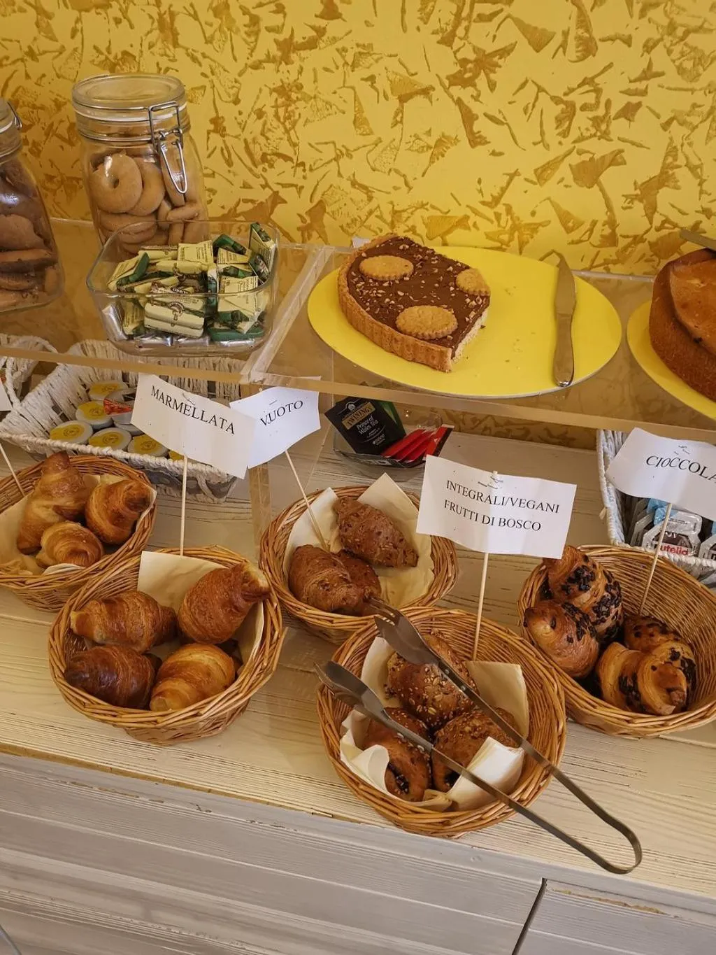 Breakfast, Food in Hotel Dedoni