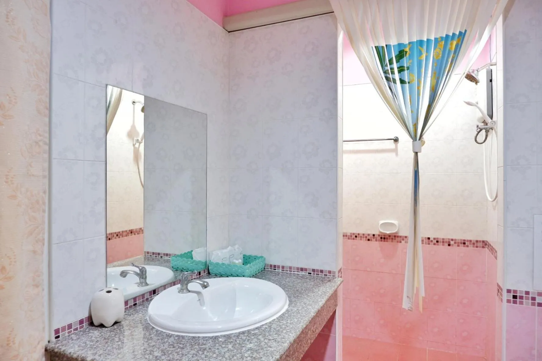 Bathroom in Bali Boutique Hotel Suratthani