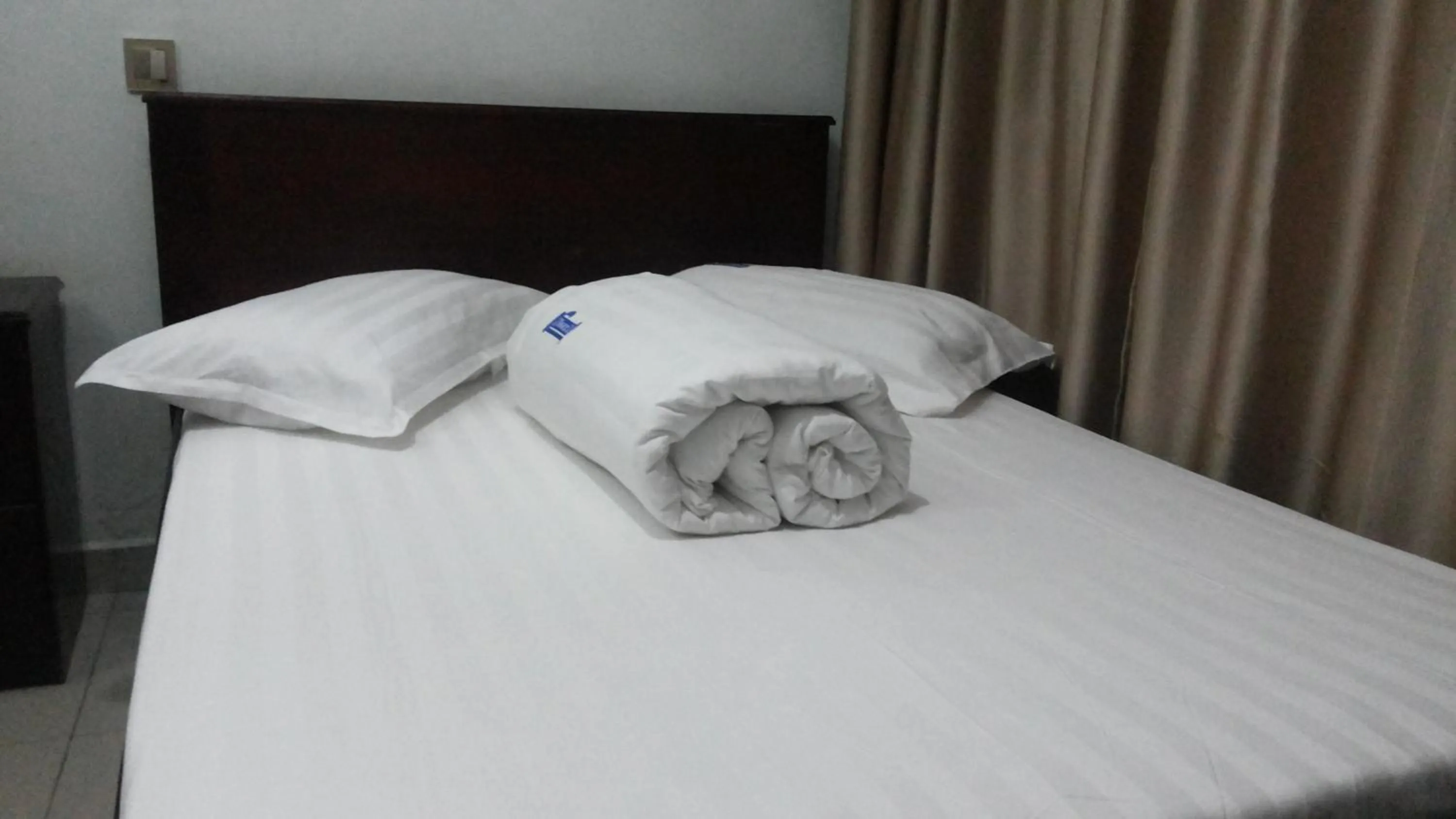 Bed in The Pearl Inn