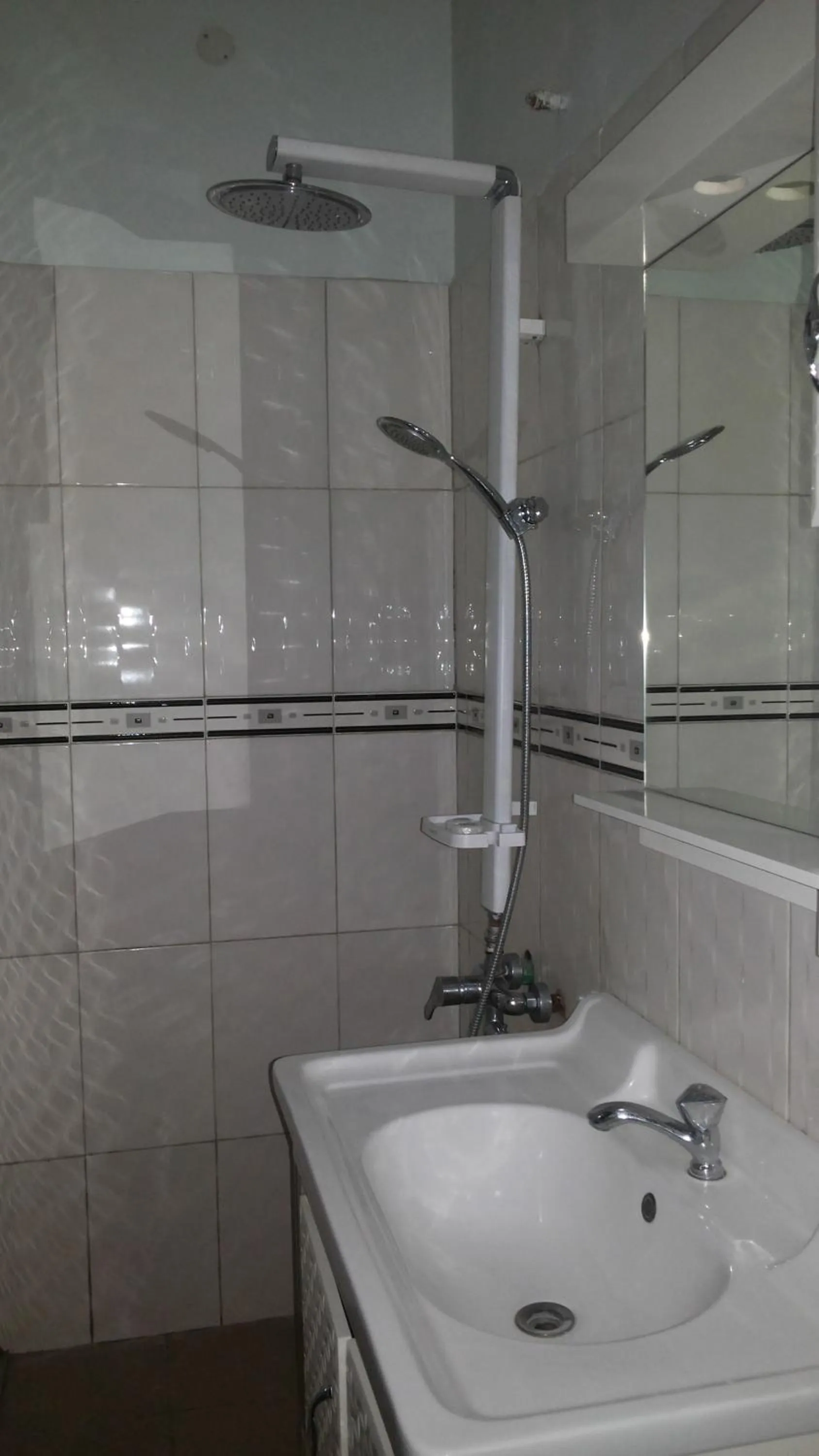 Bathroom in The Pearl Inn