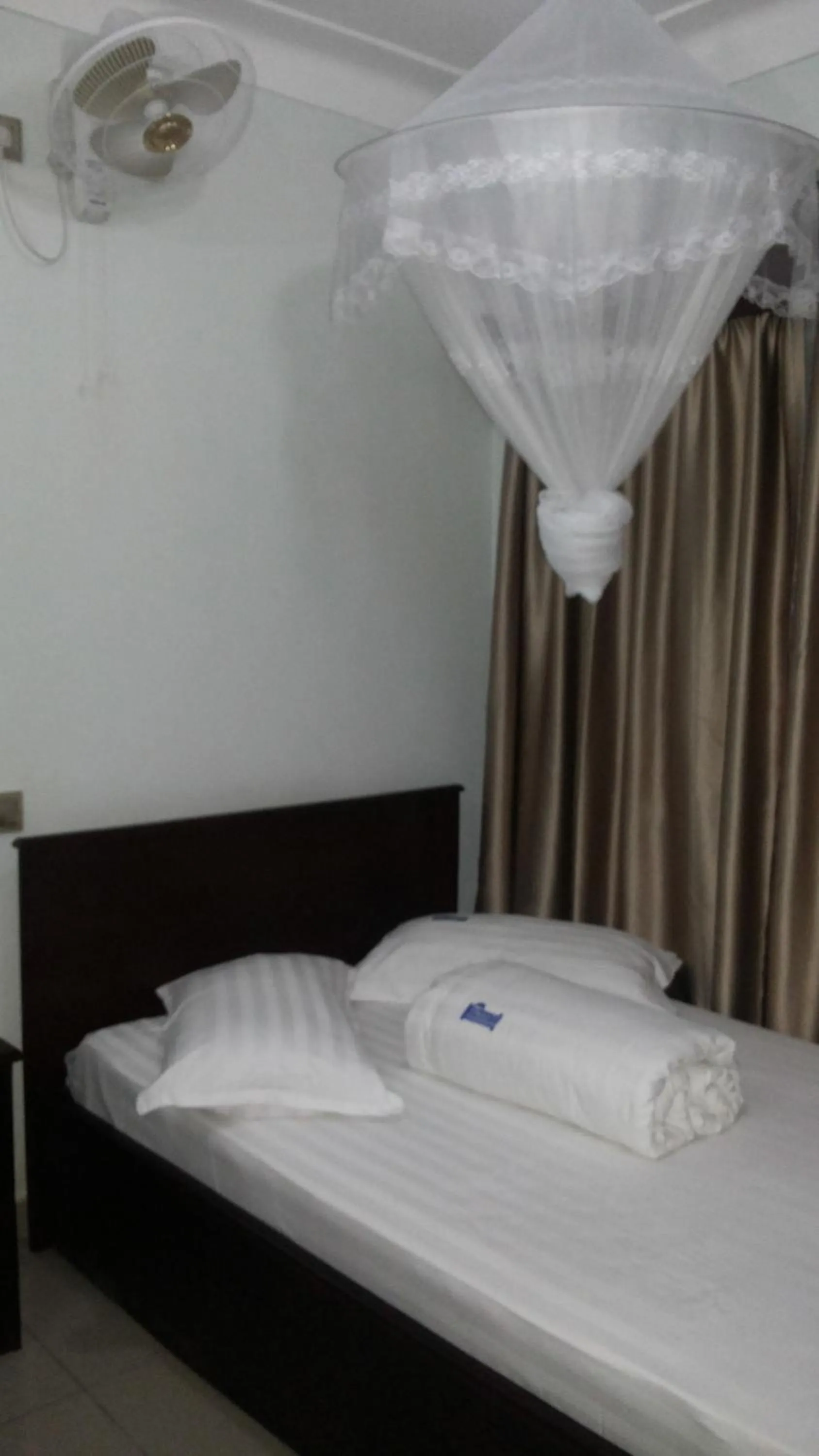 Bed in The Pearl Inn