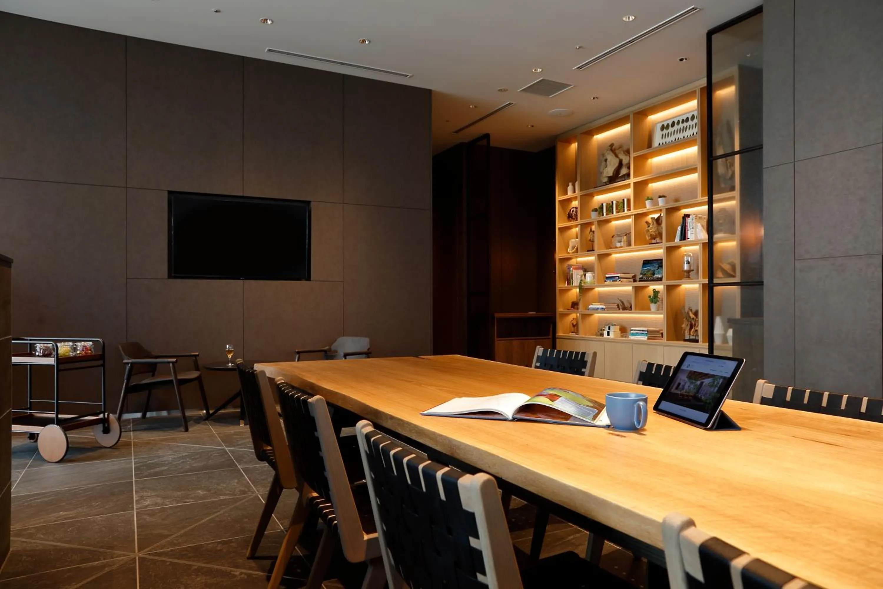 Communal lounge/ TV room in Miyako City Osaka Hommachi