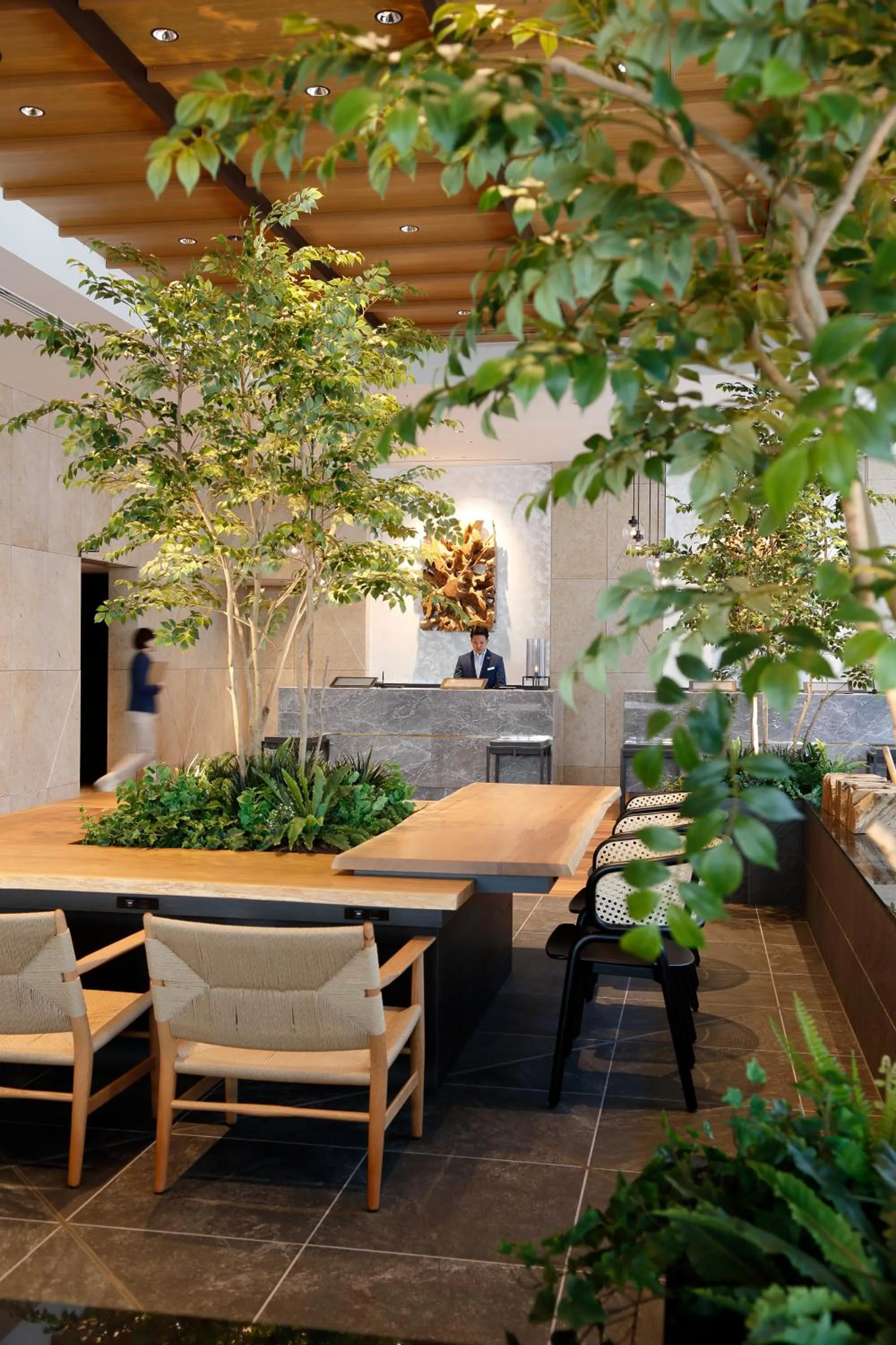 Staff in Miyako City Osaka Hommachi