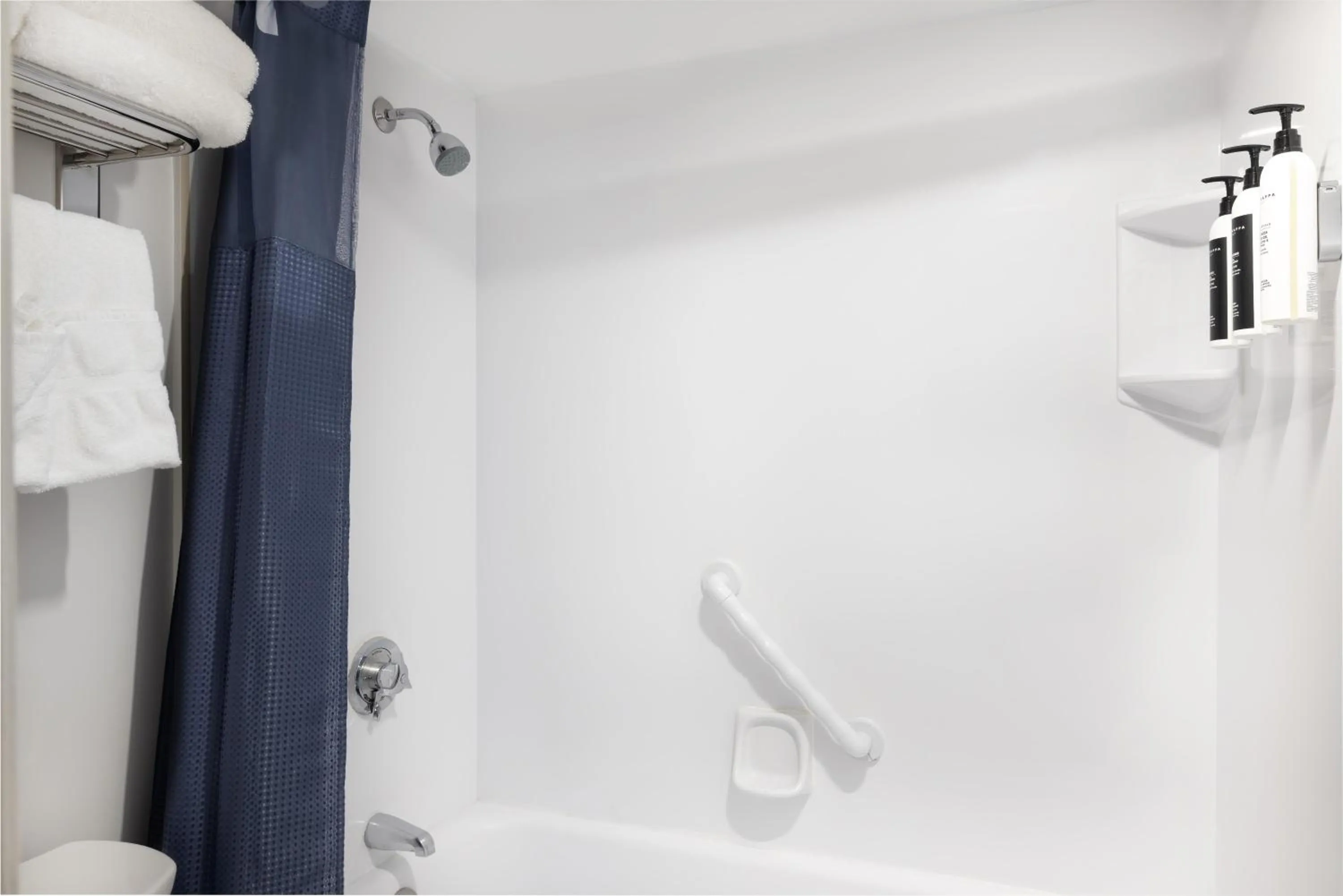 Bathroom in The Midtown Hotel MOD Collection by Sonesta