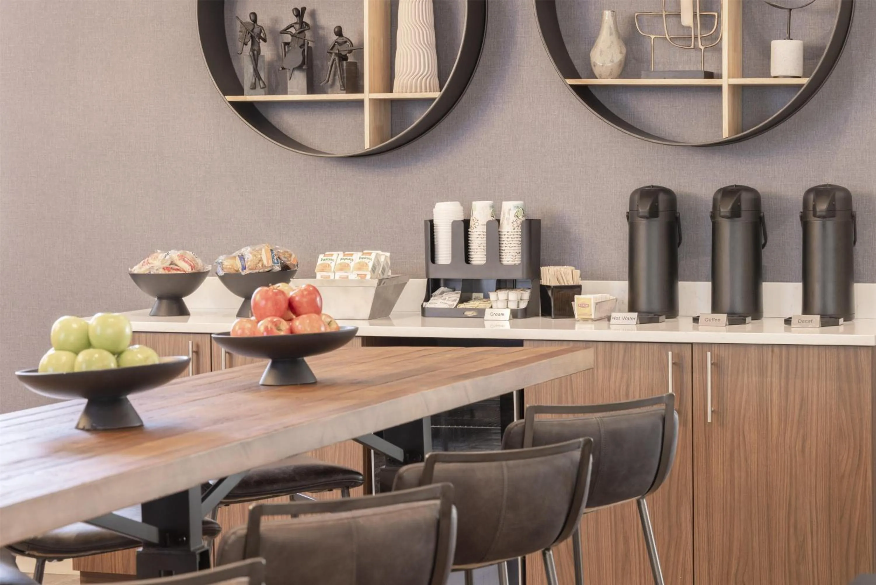 Breakfast in The Midtown Hotel MOD Collection by Sonesta