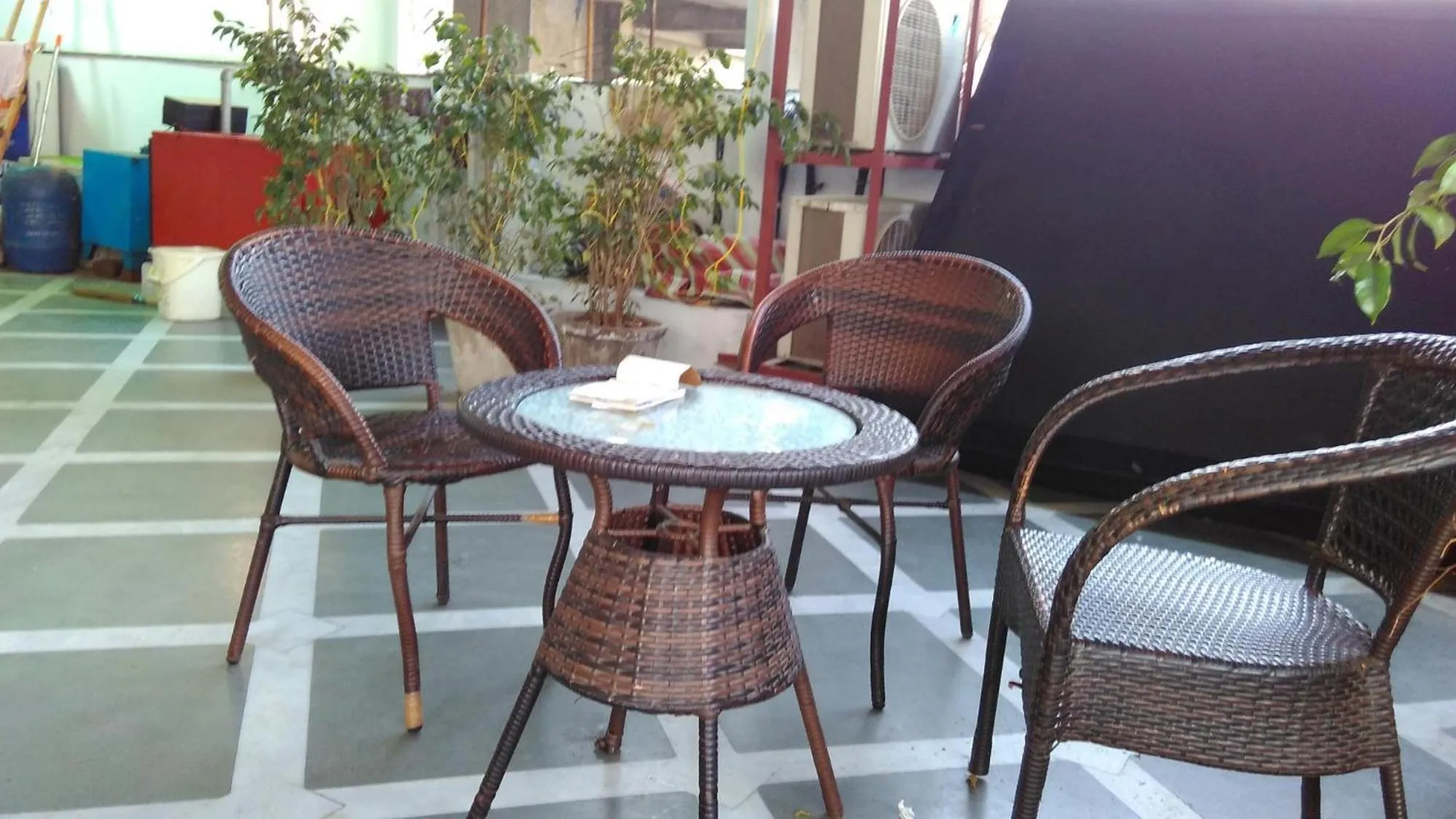 Seating area in Hotel Superb 5 Mins Walk From New Delhi Station