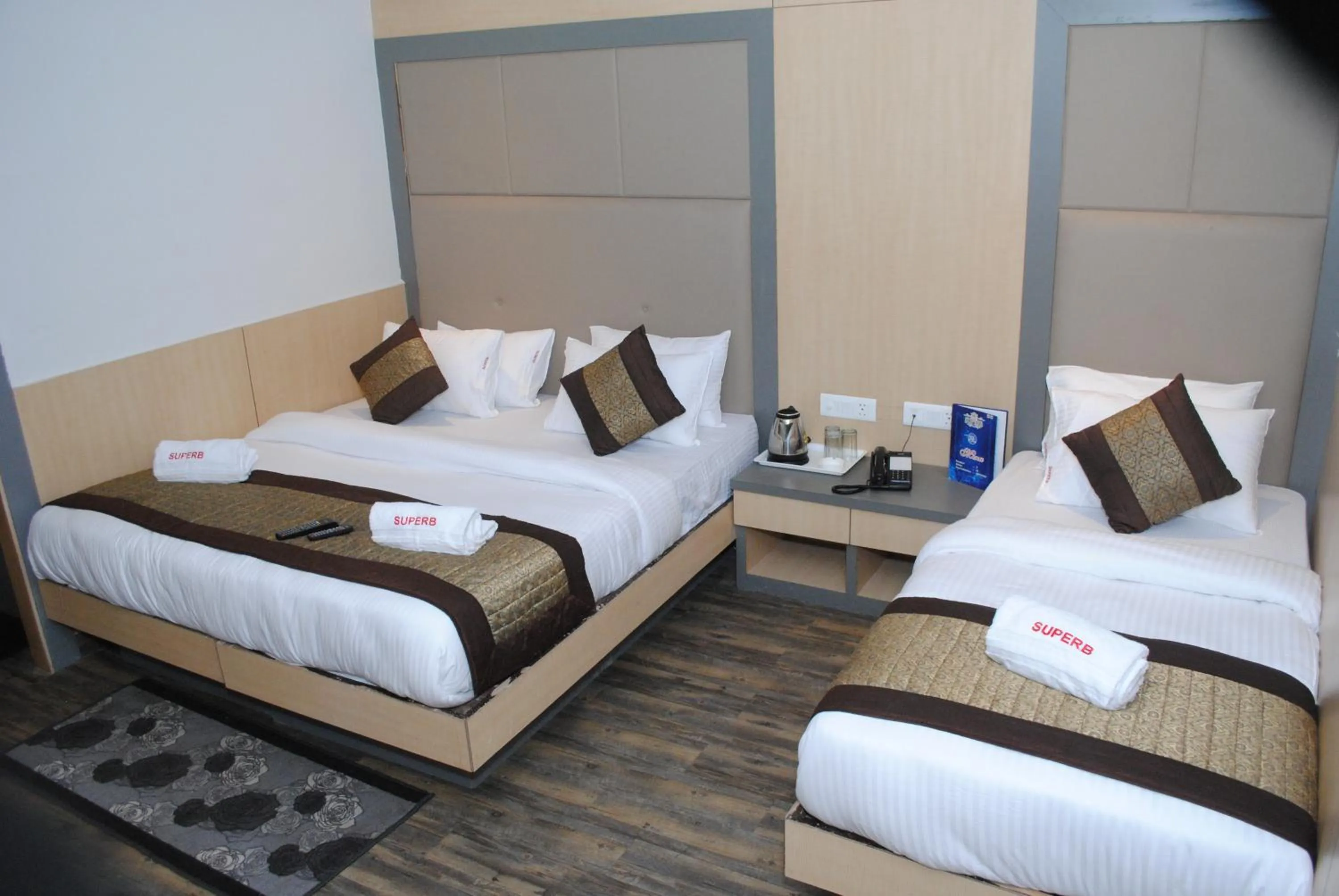 Bedroom, Bed in Hotel Superb 5 Mins Walk From New Delhi Station