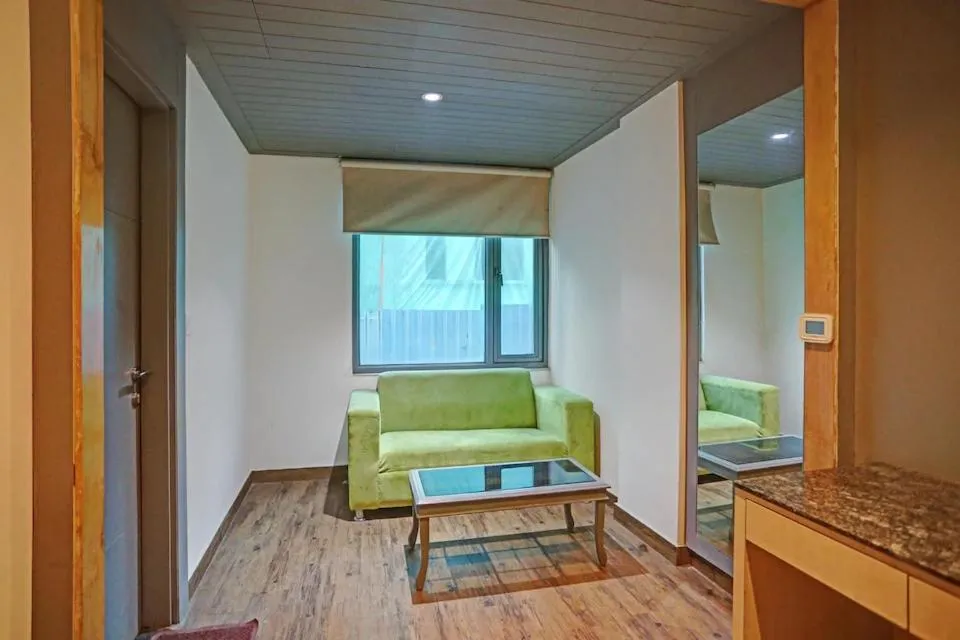 Spa and wellness centre/facilities in Hotel Superb 5 Mins Walk From New Delhi Station