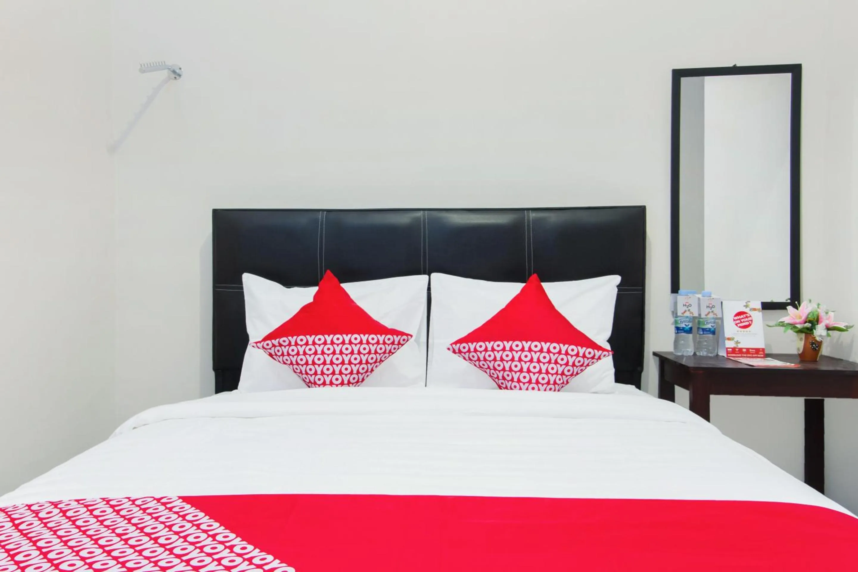 Bedroom, Bed in Hotel O Homestay Wak Gobenk