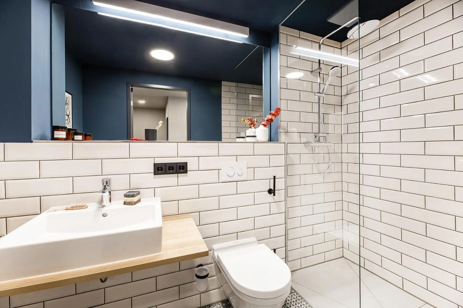 Bathroom in ipartment Frankfurt Airport