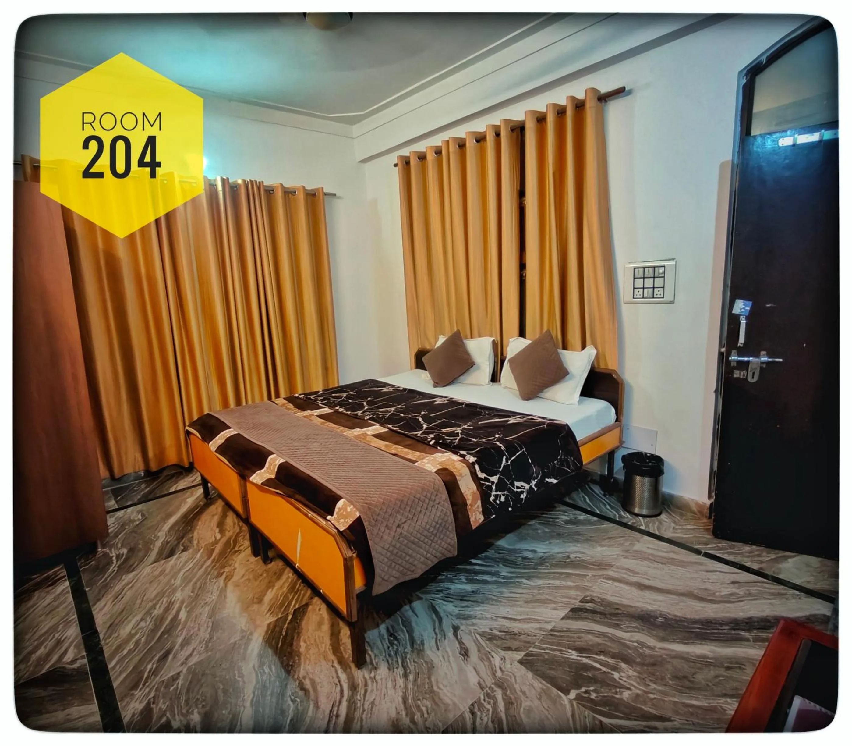 Bed in Shri Ganga View Guest House