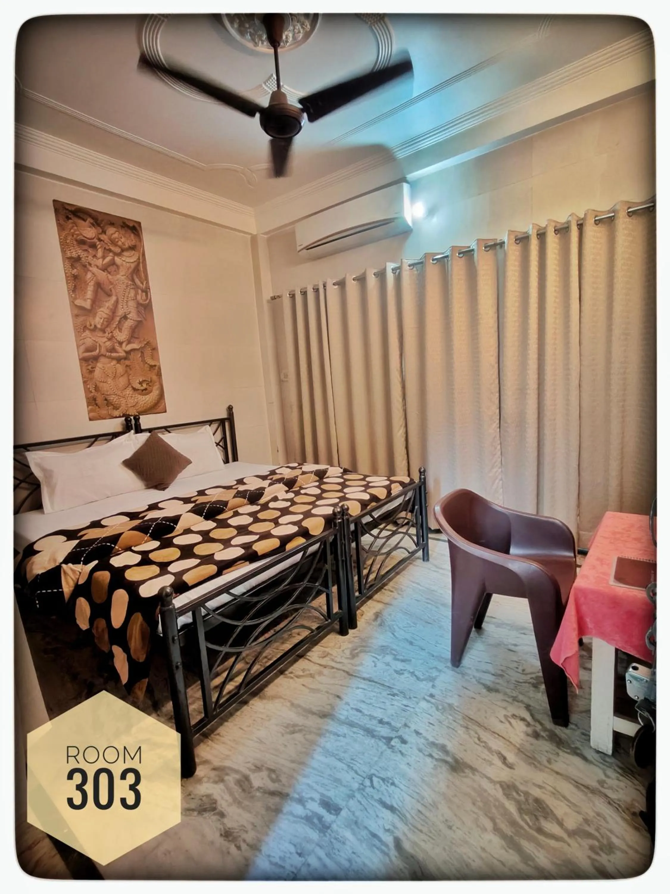 Bed in Shri Ganga View Guest House