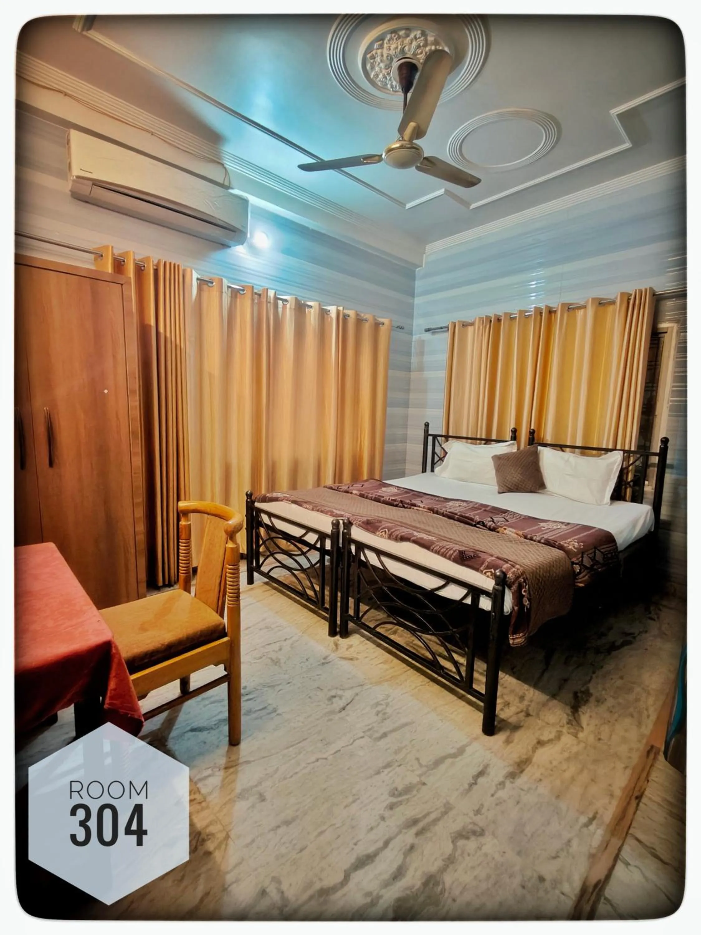 Bed in Shri Ganga View Guest House