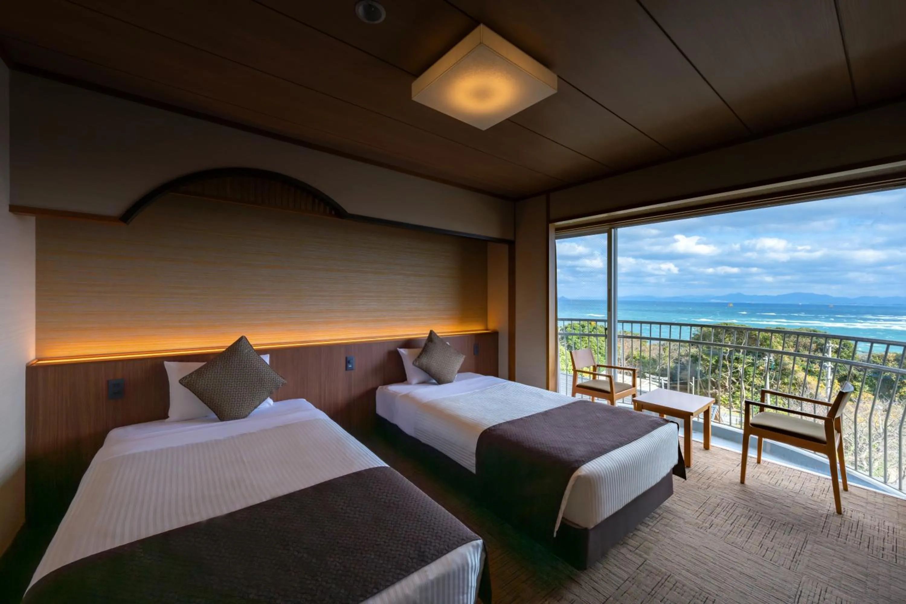 Photo of the whole room, Bed in KAMENOI HOTEL Genkainada