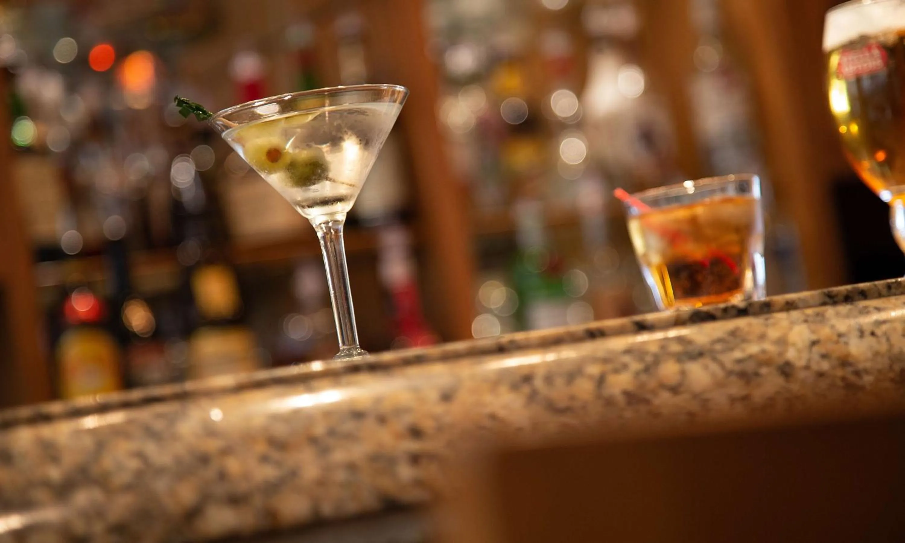 Lounge or bar in Safari Inn Burbank-Universal, a Coast Hotel