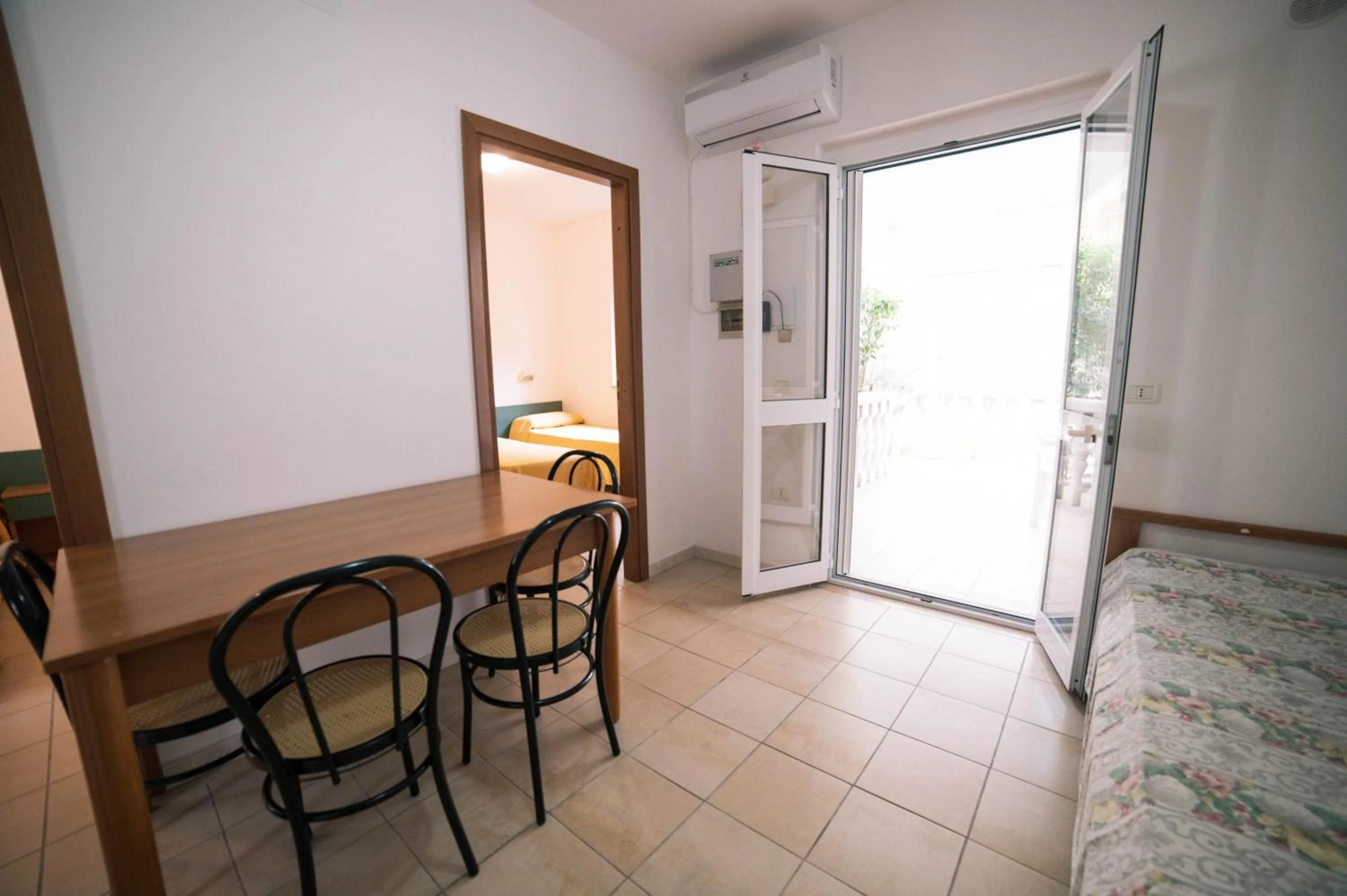 Dining area in Residence Il Falco