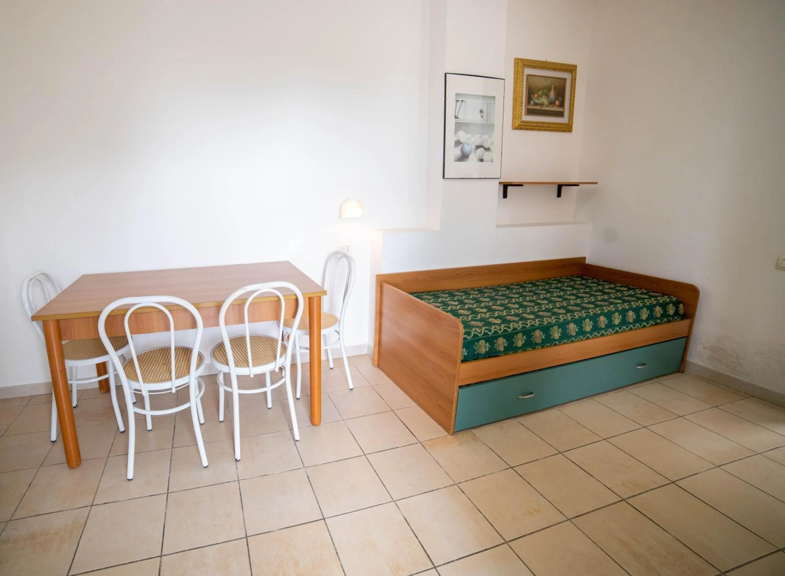 Dining area, Bed in Residence Il Falco