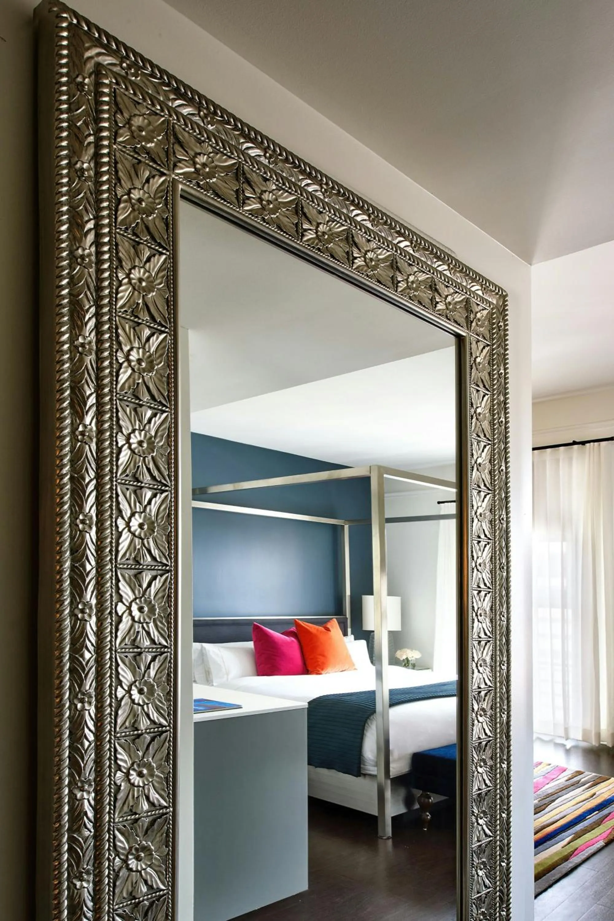 Photo of the whole room, Bed in Hotel Colonnade Coral Gables, Autograph Collection